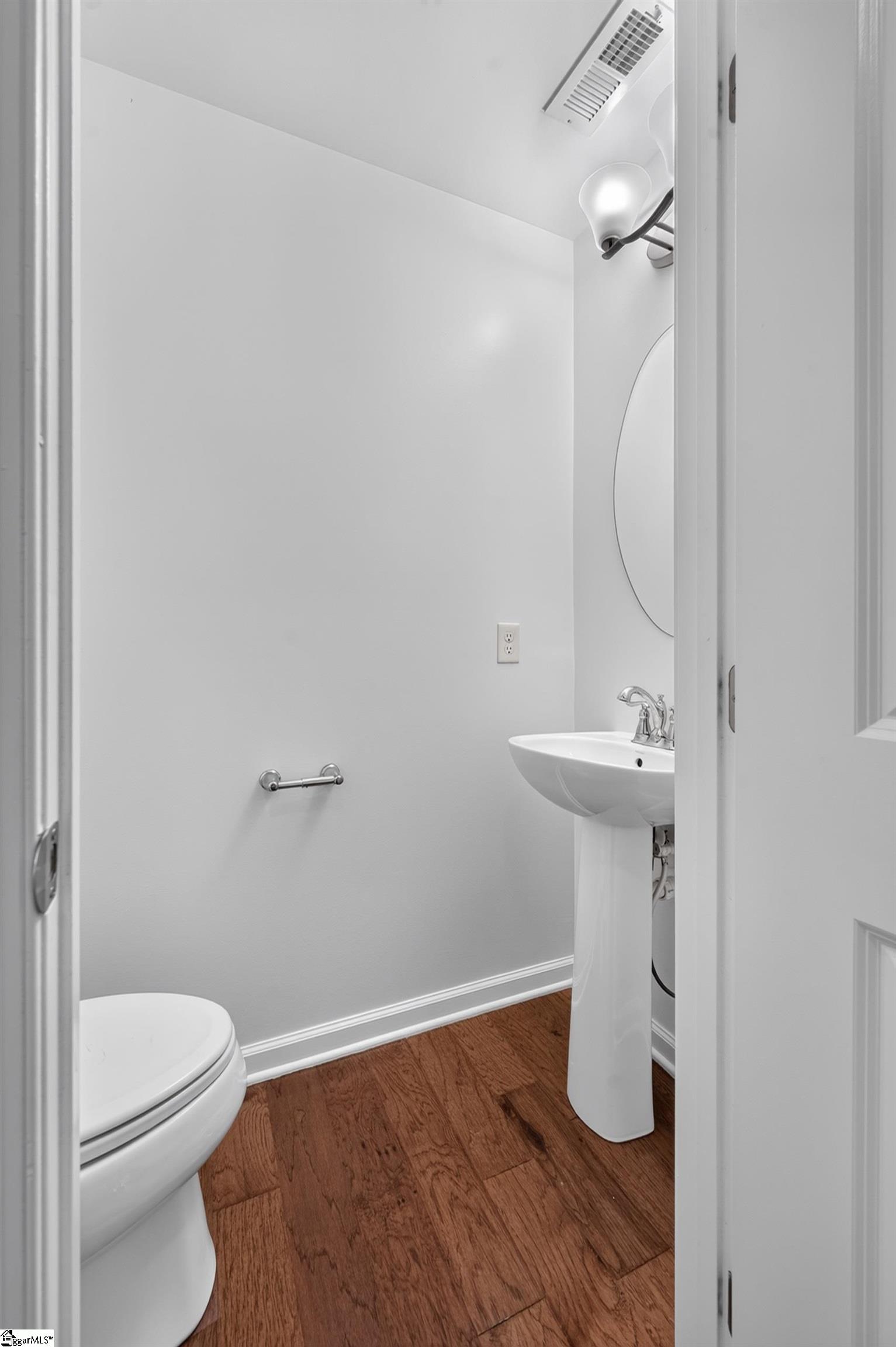 413 Christiane Way Property Photo 9