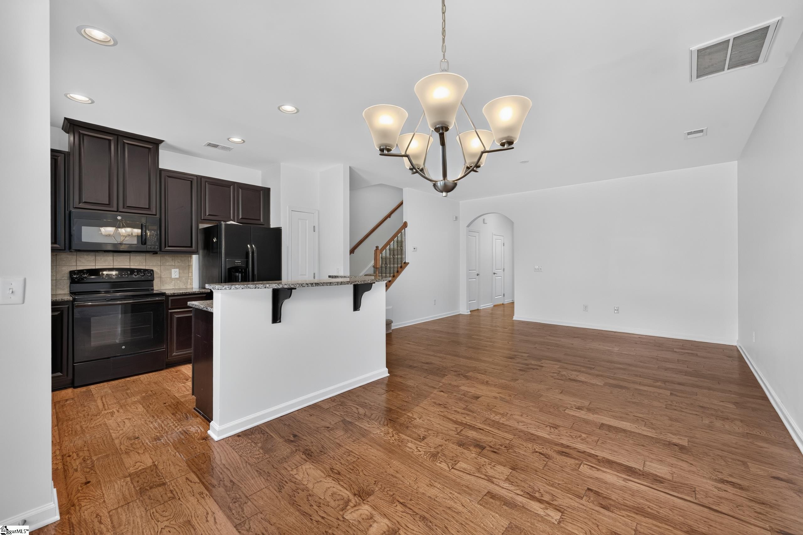 413 Christiane Way Property Photo 14