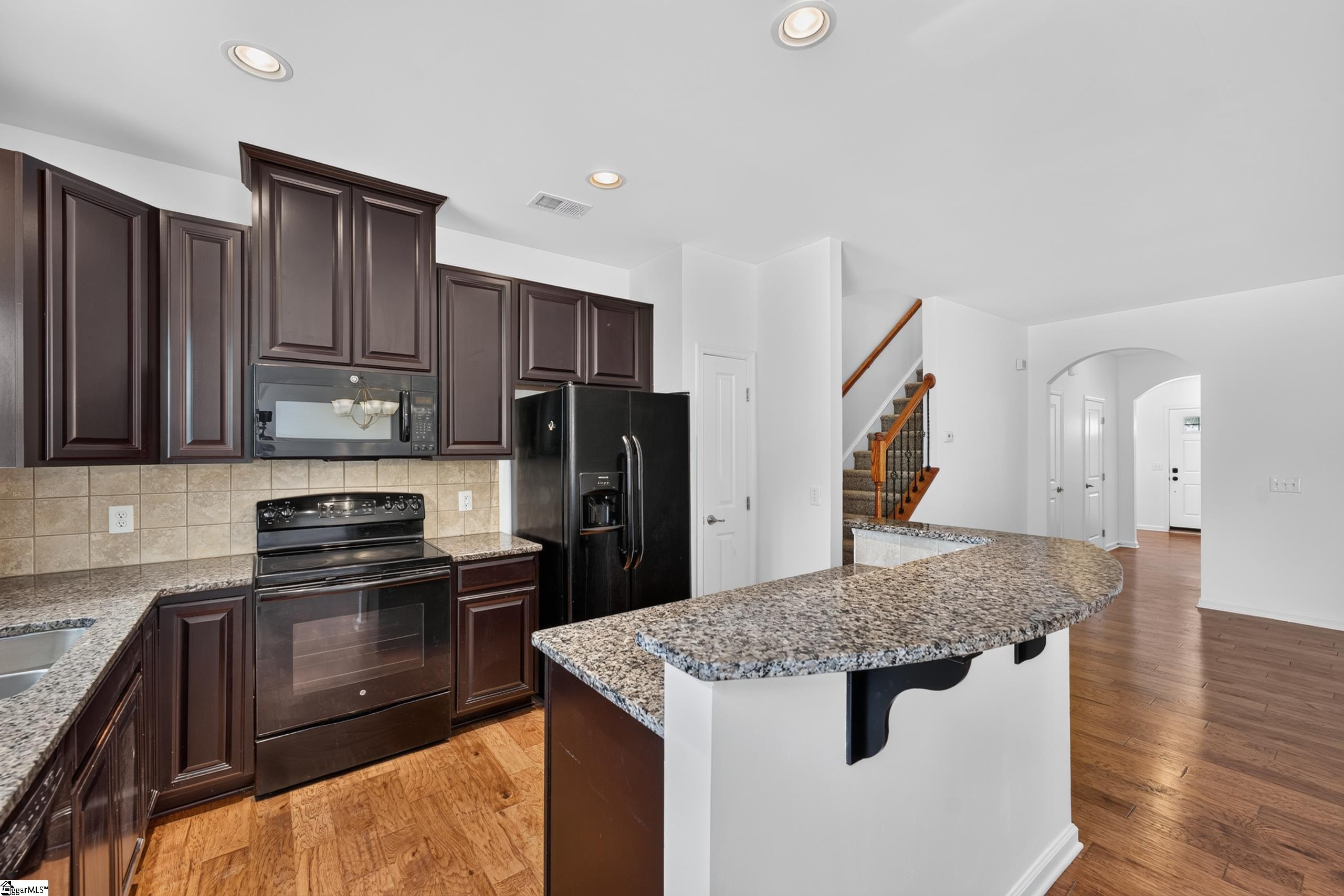 413 Christiane Way Property Photo 16