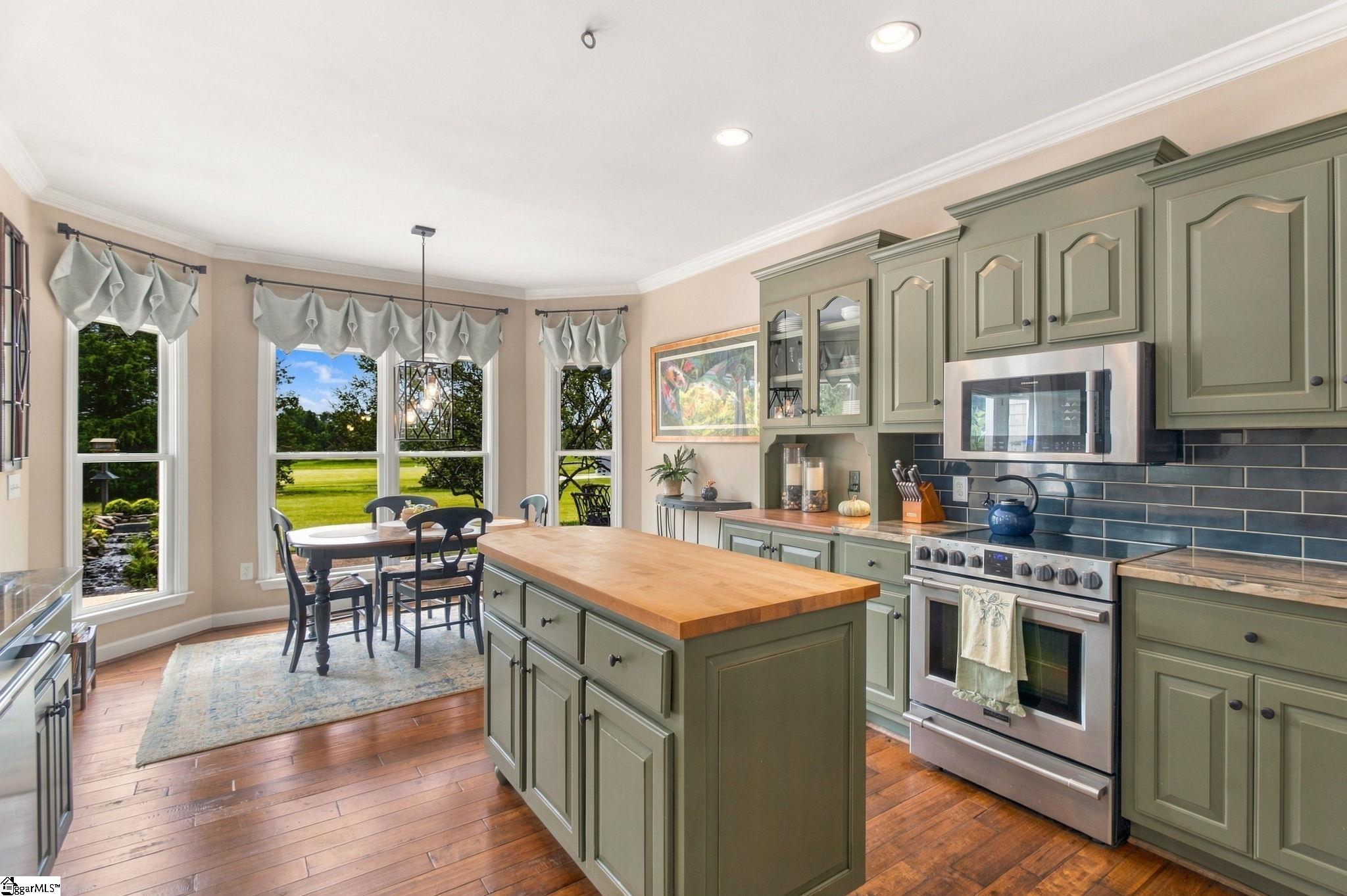 32 Debonair Way Property Photo 10