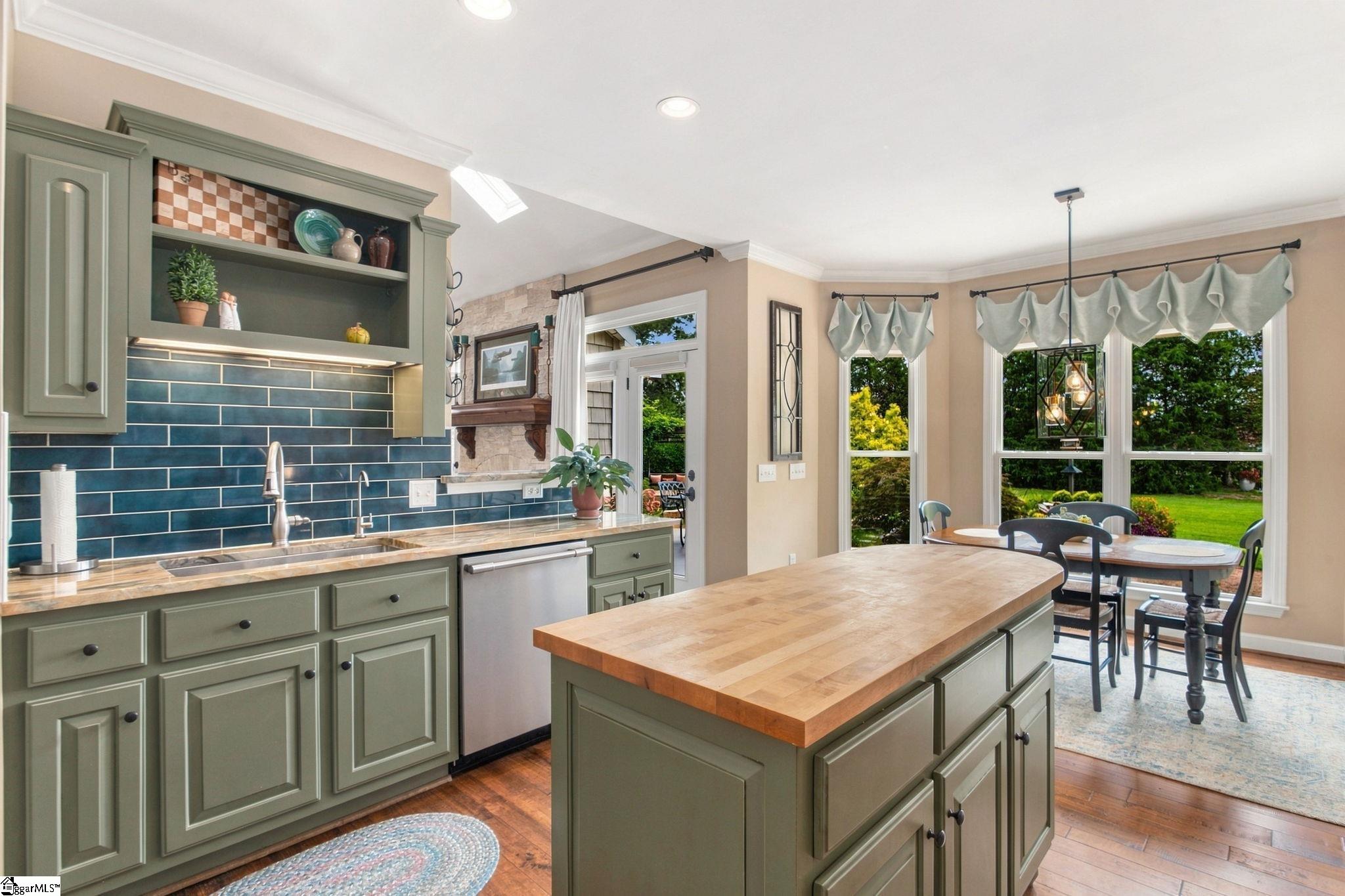32 Debonair Way Property Photo 11