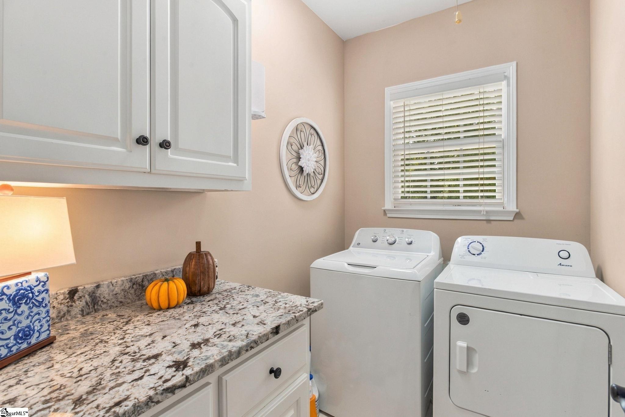 32 Debonair Way Property Photo 30