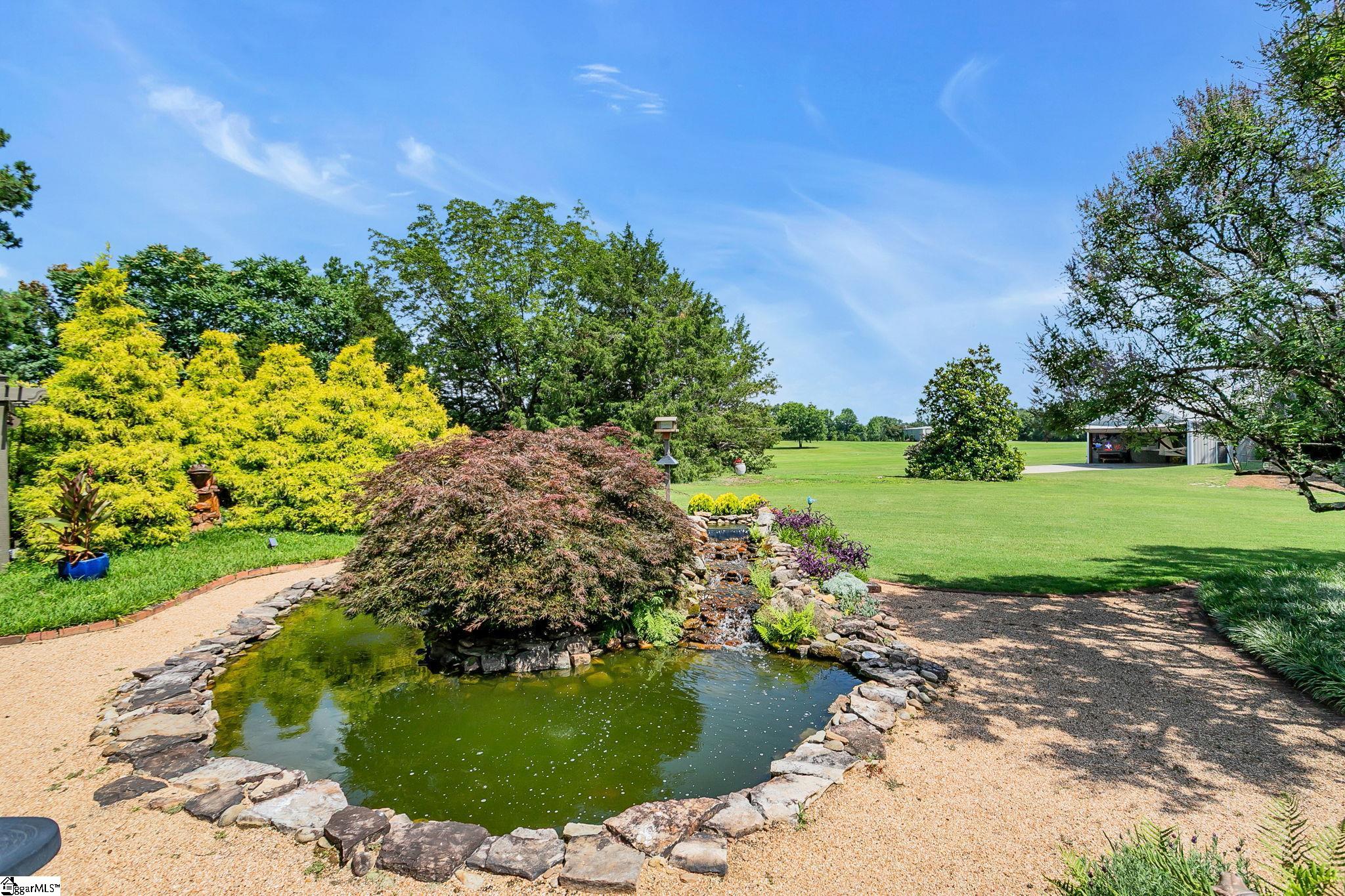32 Debonair Way Property Photo 34