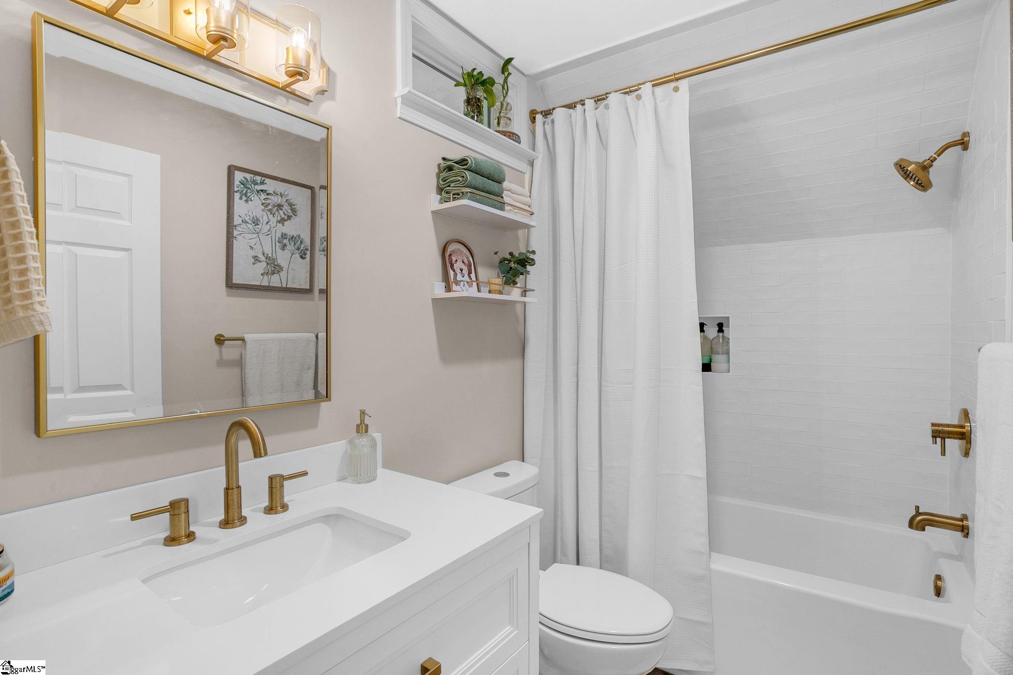 32 Debonair Way Property Photo 41