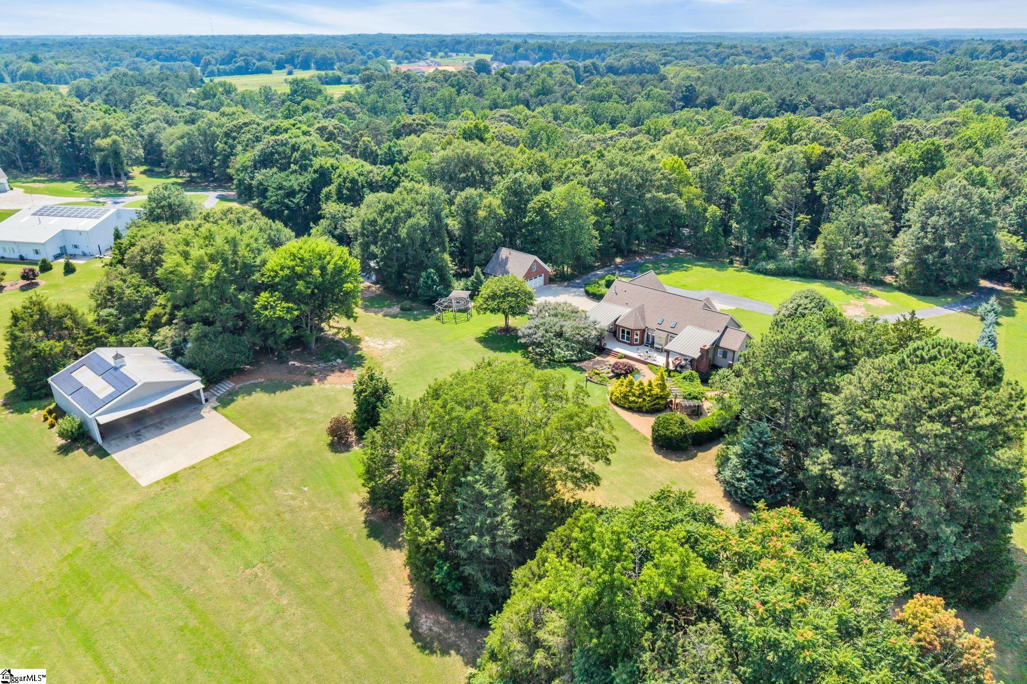 32 Debonair Way Property Photo 45