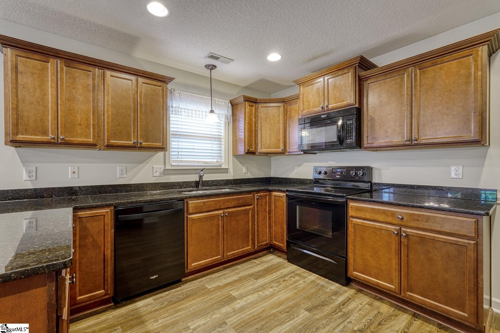 560 Semillon Lane Property Photo 13