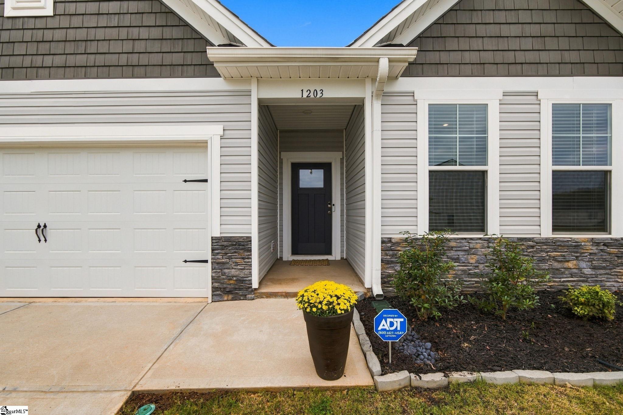 1203 Maridian Street Property Photo 3