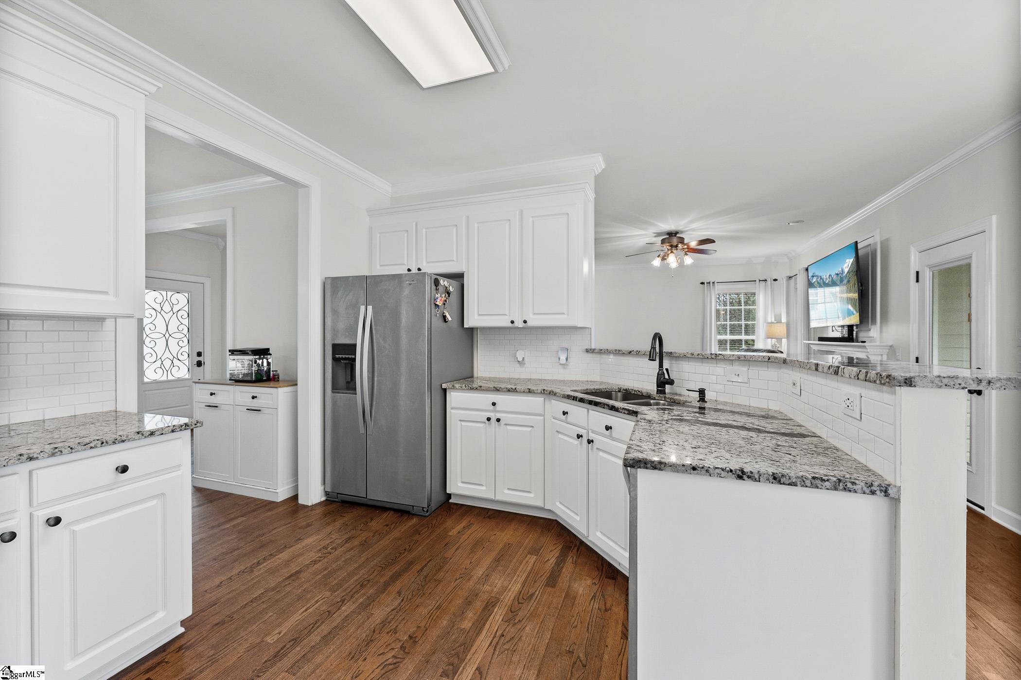 102 Laughing Tree Court Property Photo 10