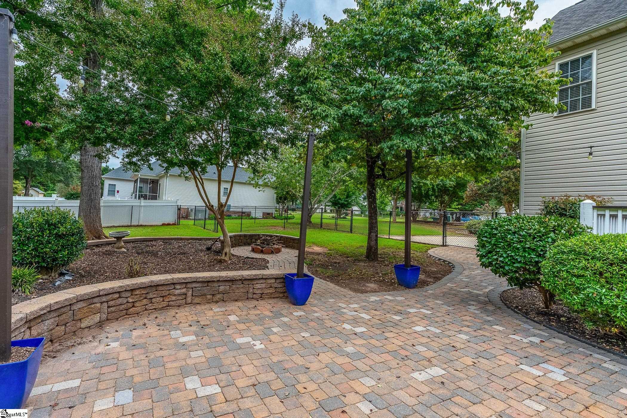 102 Laughing Tree Court Property Photo 34