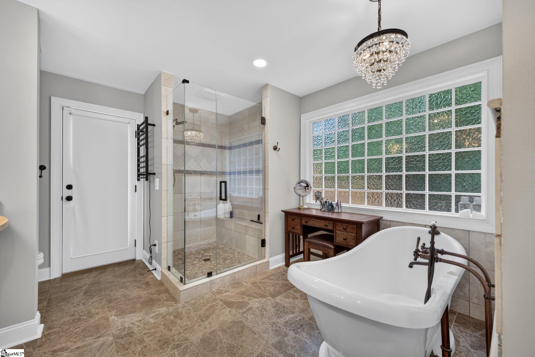 205 Cove Harbor Court Property Photo 17
