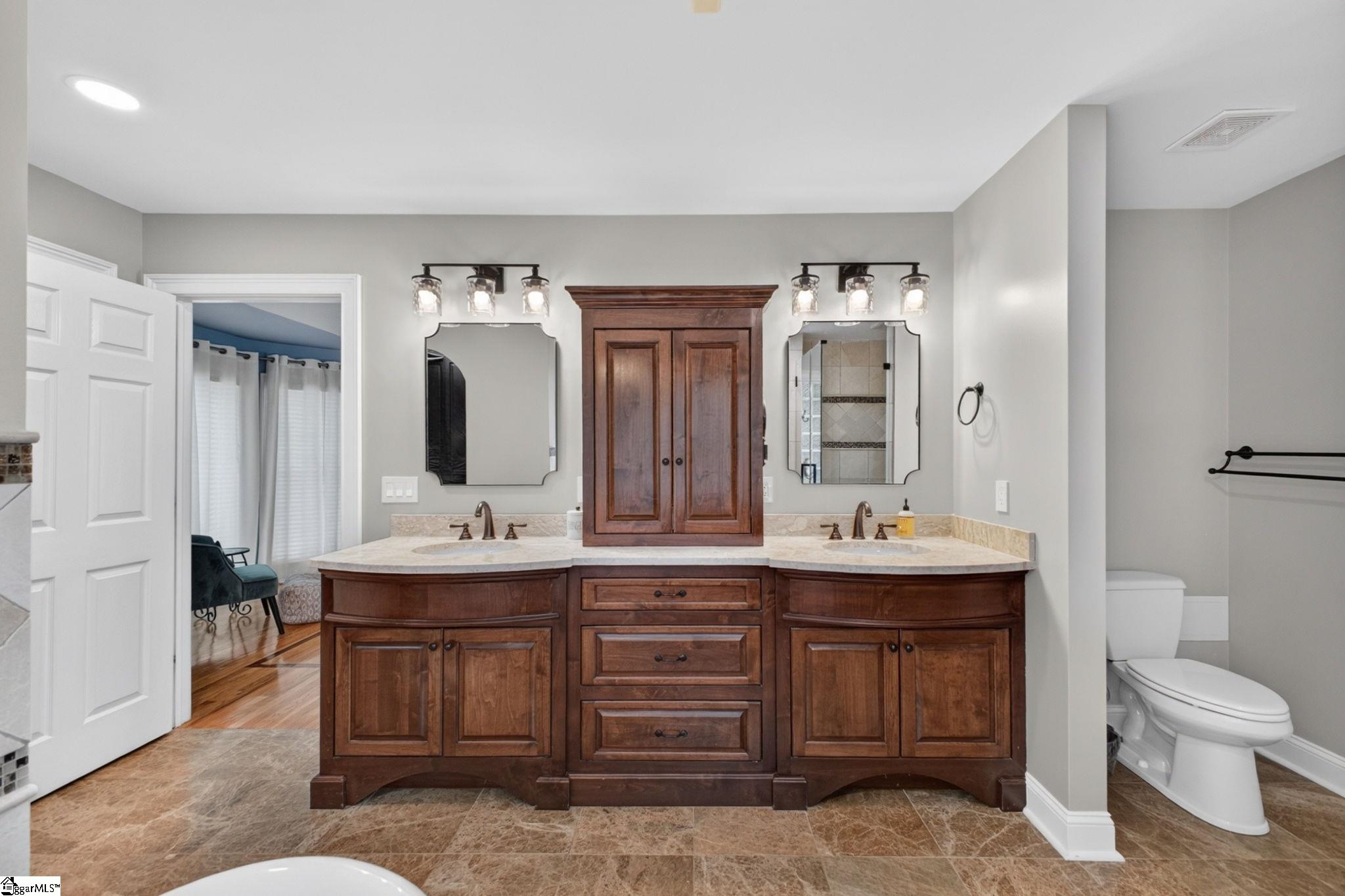 205 Cove Harbor Court Property Photo 18