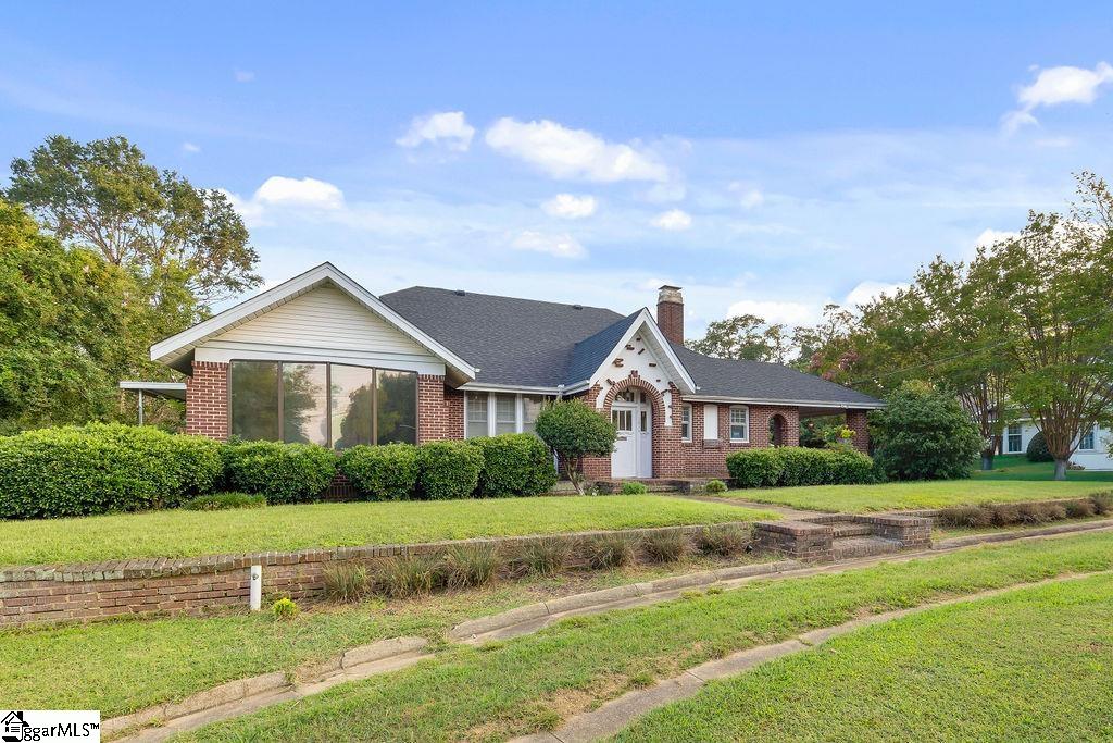 1011 W Poinsett Street Property Photo 2