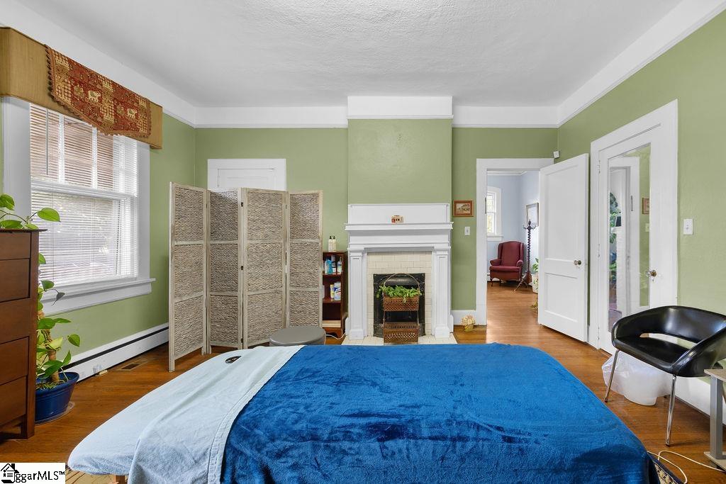 1011 W Poinsett Street Property Photo 8