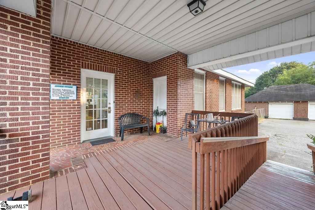 1011 W Poinsett Street Property Photo 33