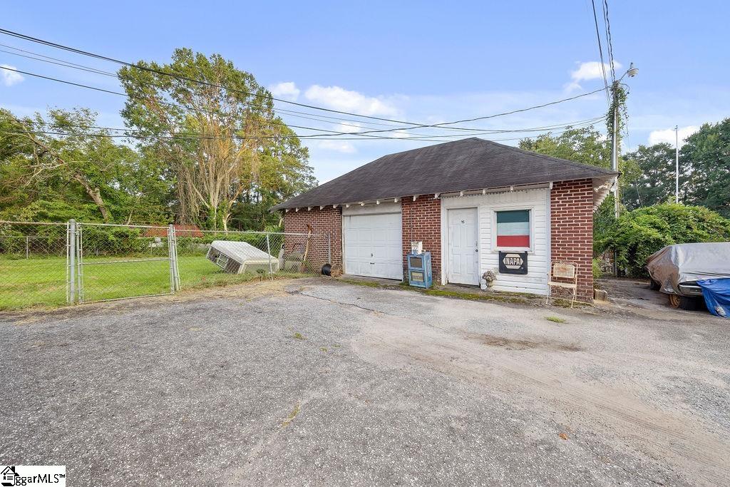 1011 W Poinsett Street Property Photo 34