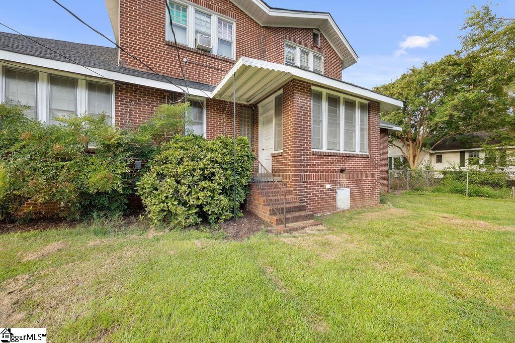 1011 W Poinsett Street Property Photo 36