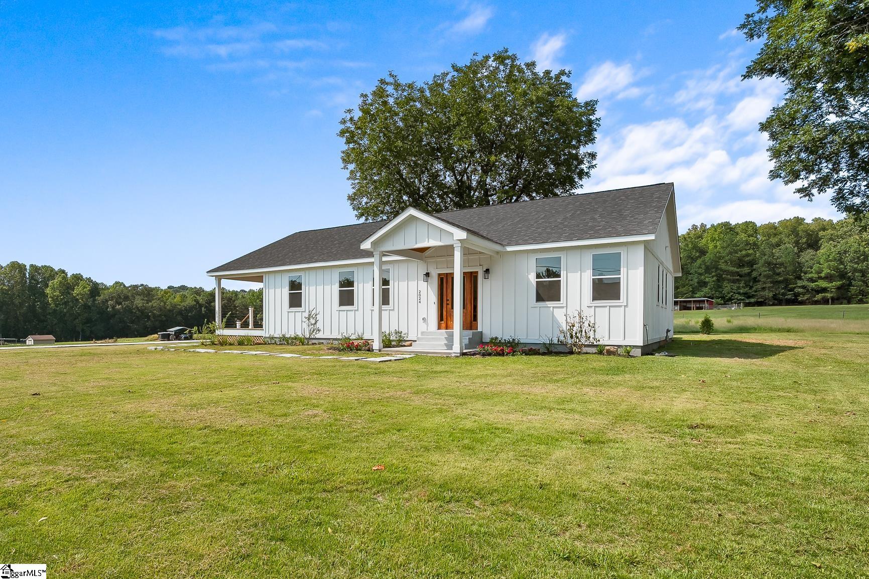 2024 Edwards Lake Road Property Photo 2