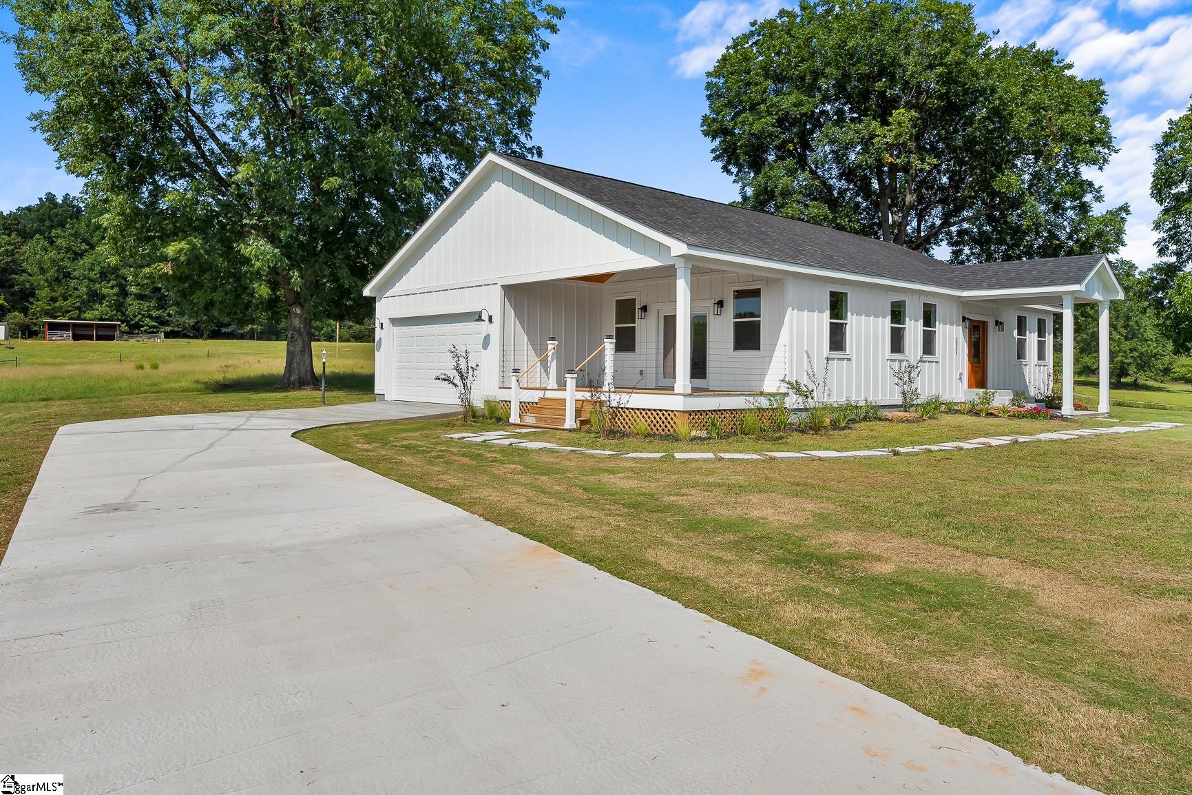 2024 Edwards Lake Road Property Photo 24