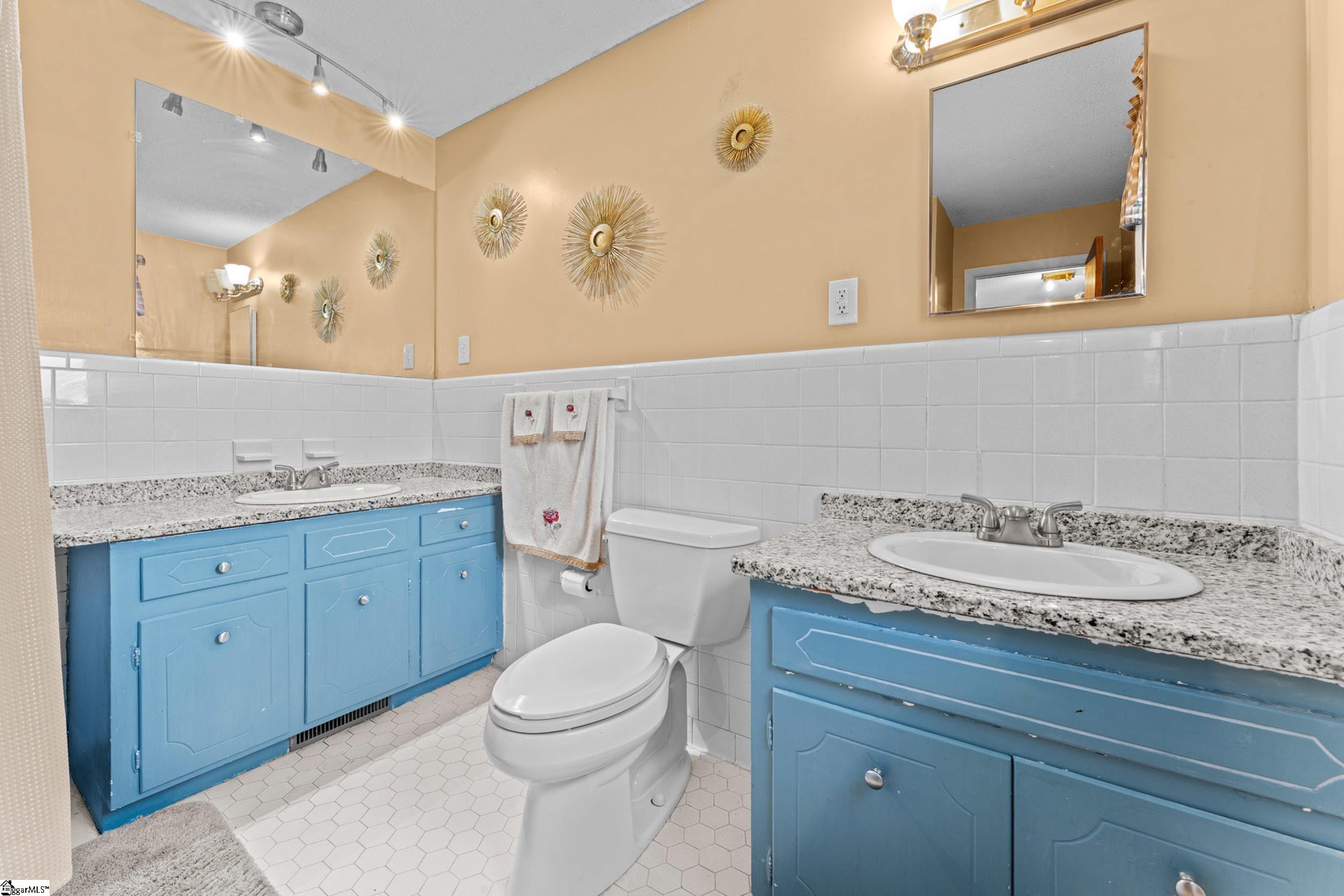 201 Eastview Drive Property Photo 24