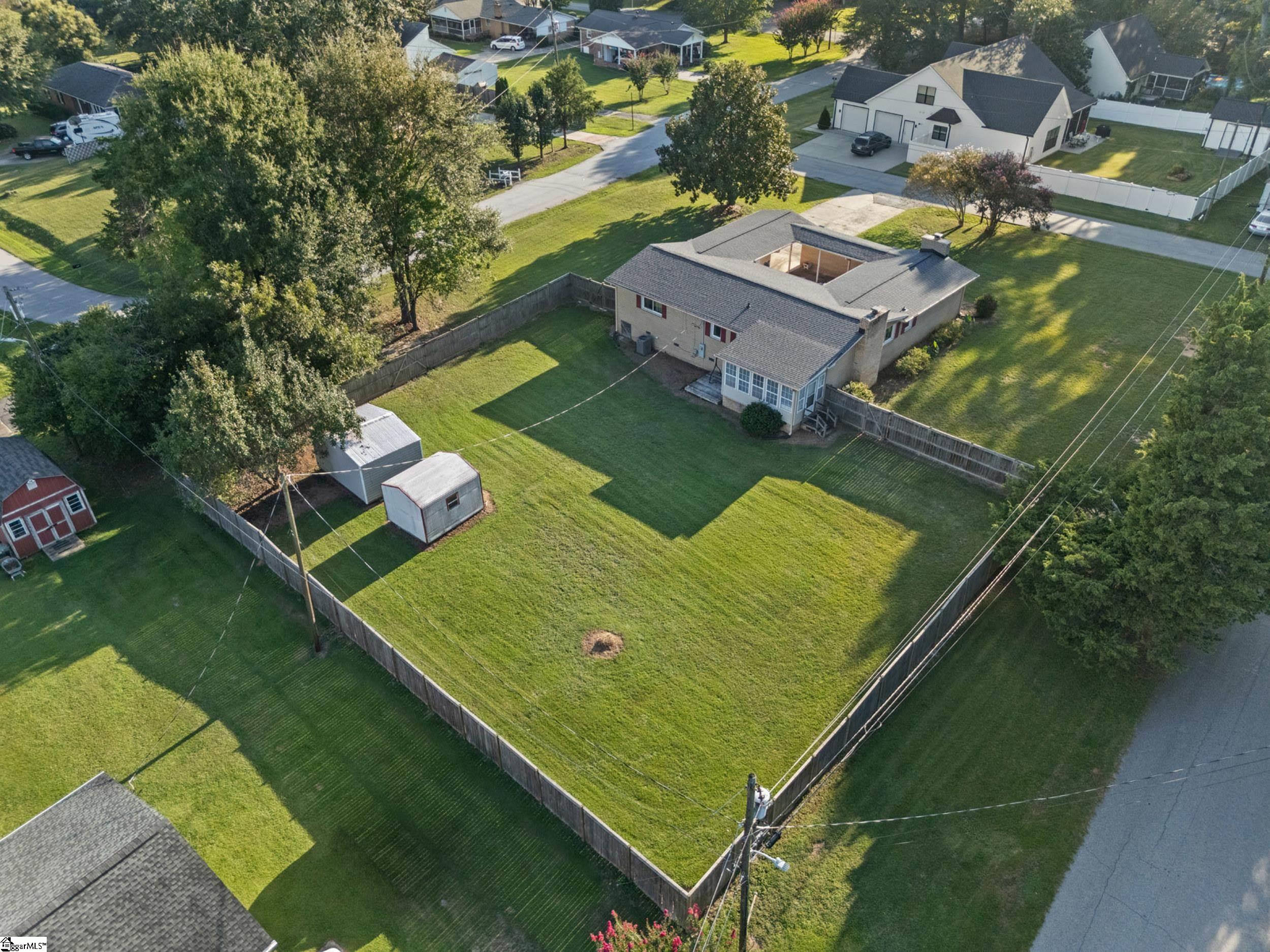 201 Eastview Drive Property Photo 32