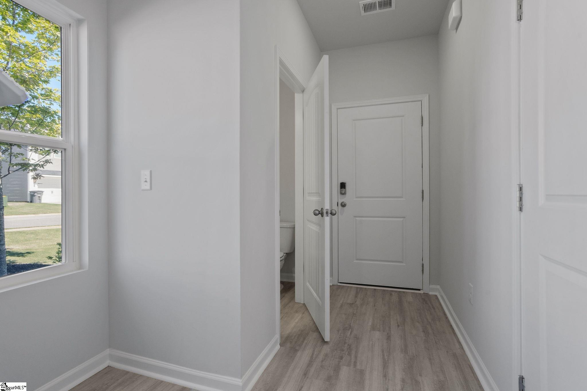 100 Derwent Trail Property Photo 5
