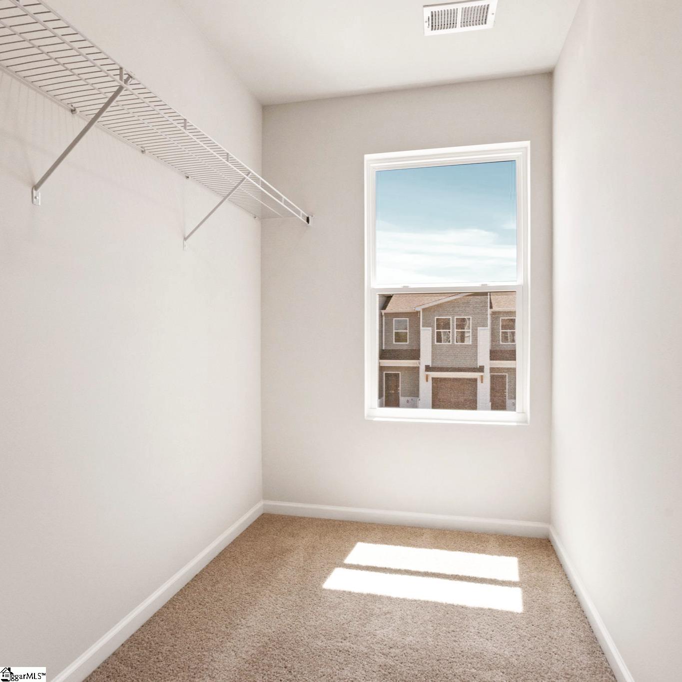 100 Derwent Trail Property Photo 9