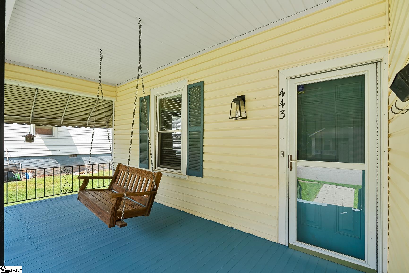 443 Gentry Street Property Photo 3