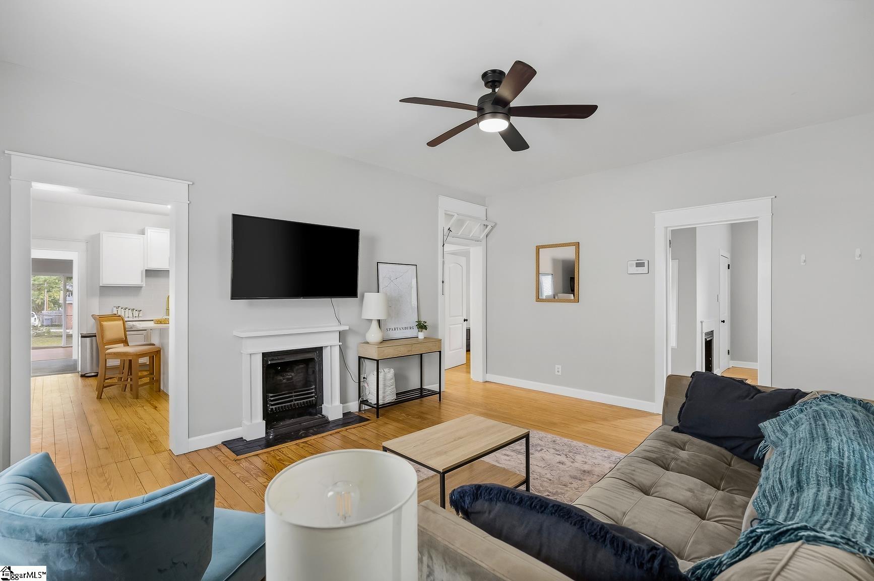 443 Gentry Street Property Photo 5