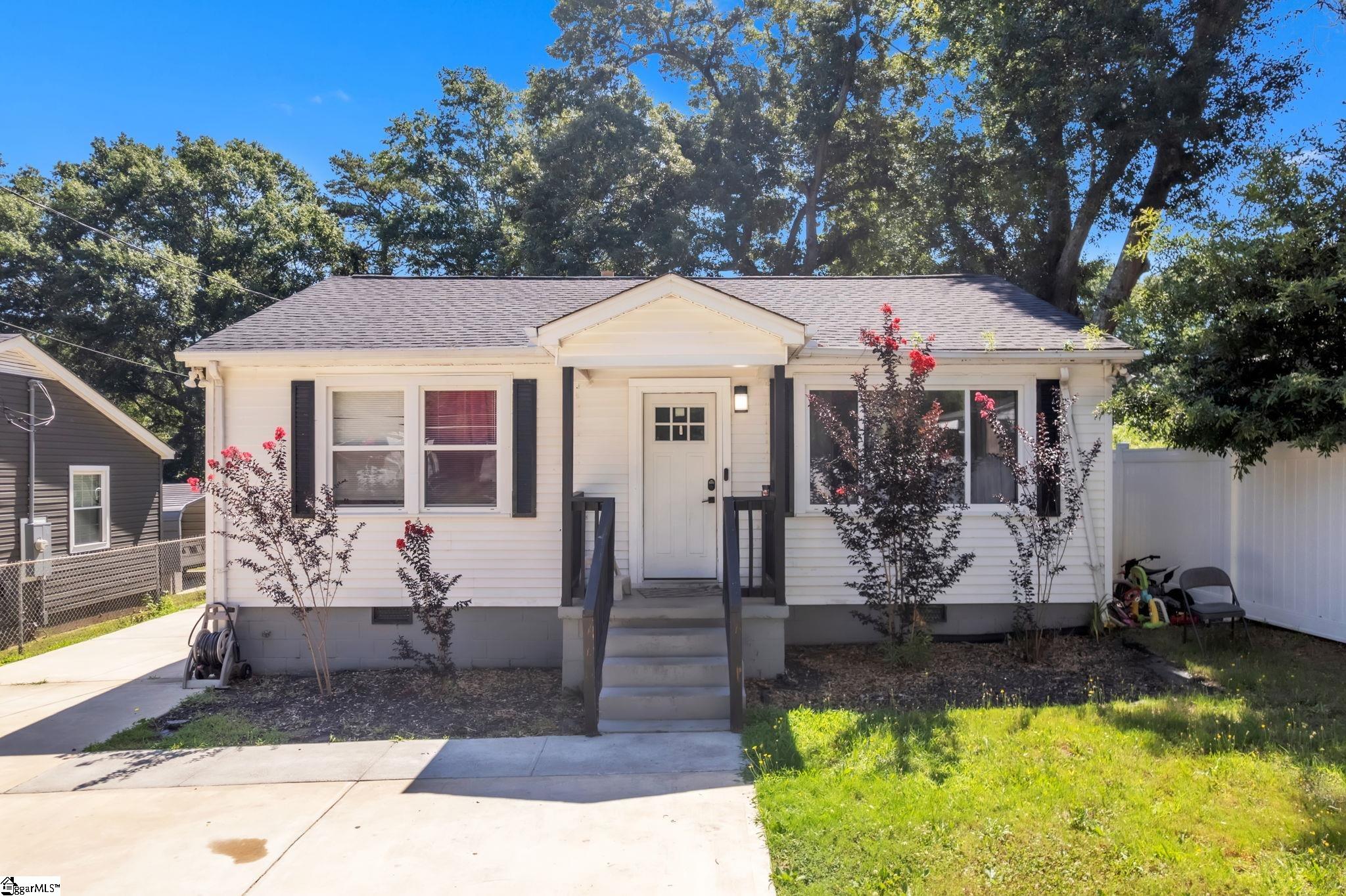 8 Antioch Drive Property Photo 1