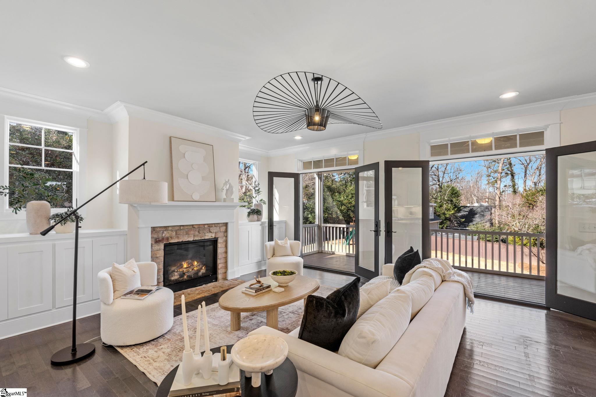 425 E Faris Road Property Photo 6