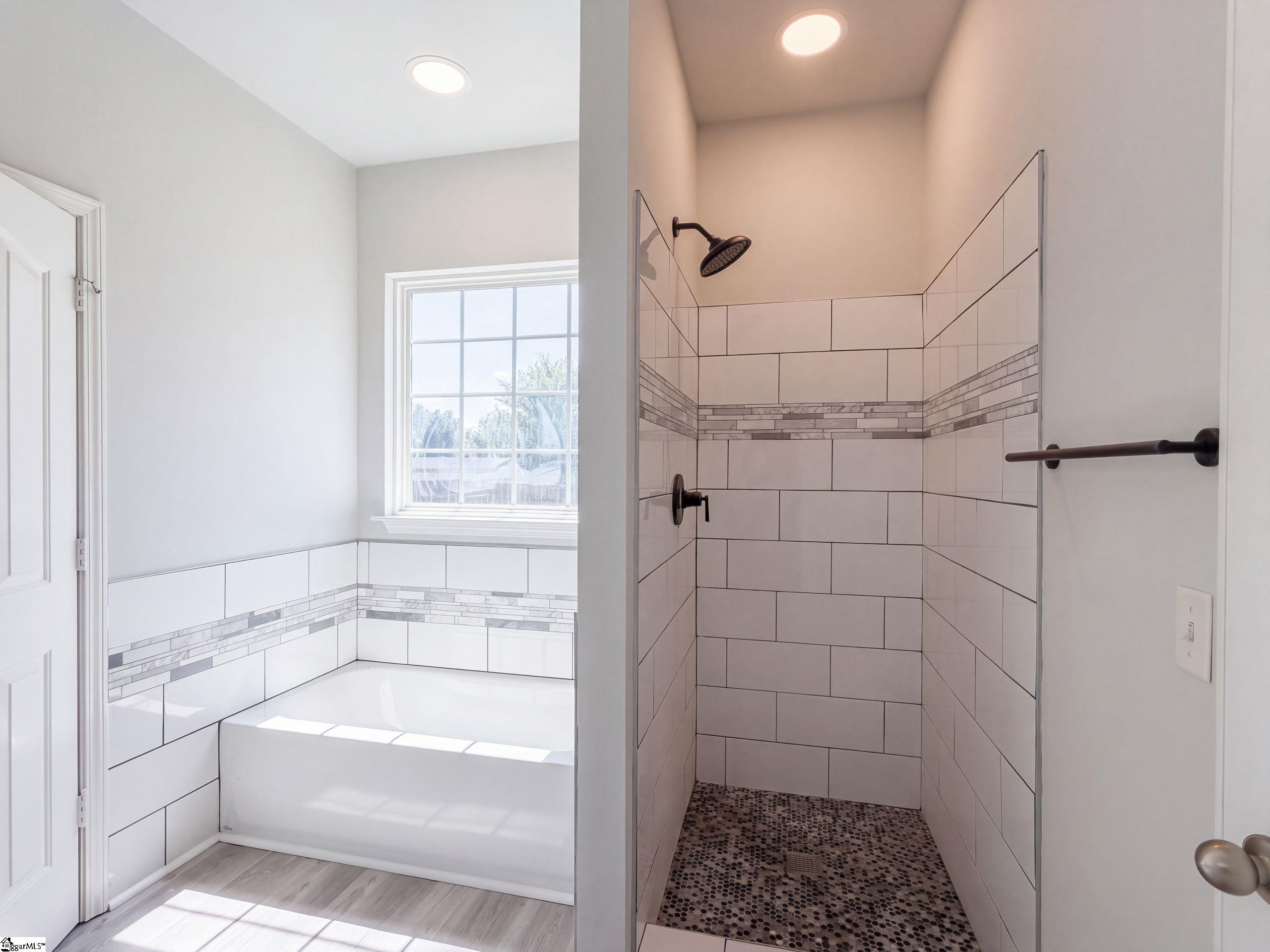 200 Stillwater Court Property Photo 14