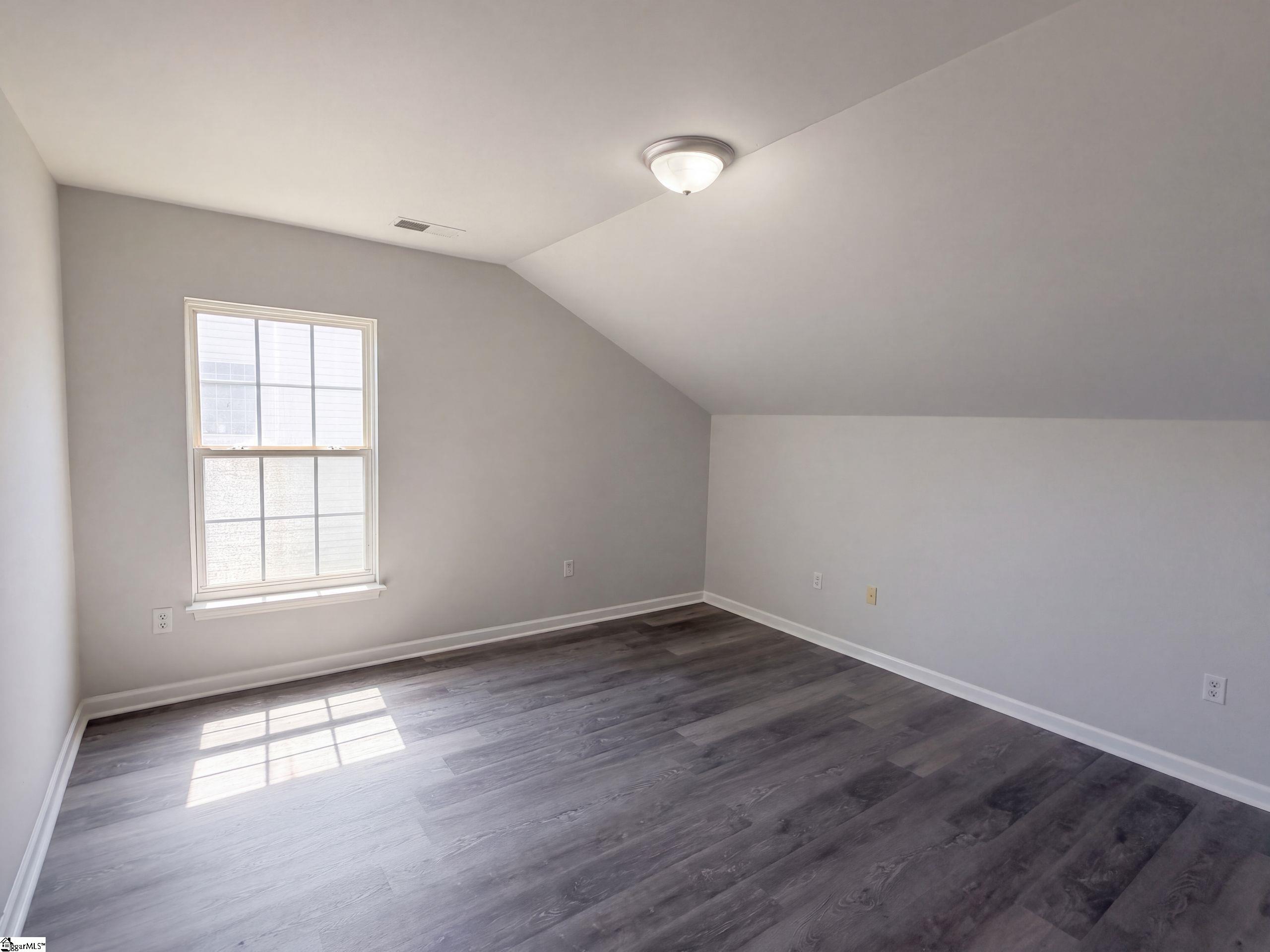 200 Stillwater Court Property Photo 17