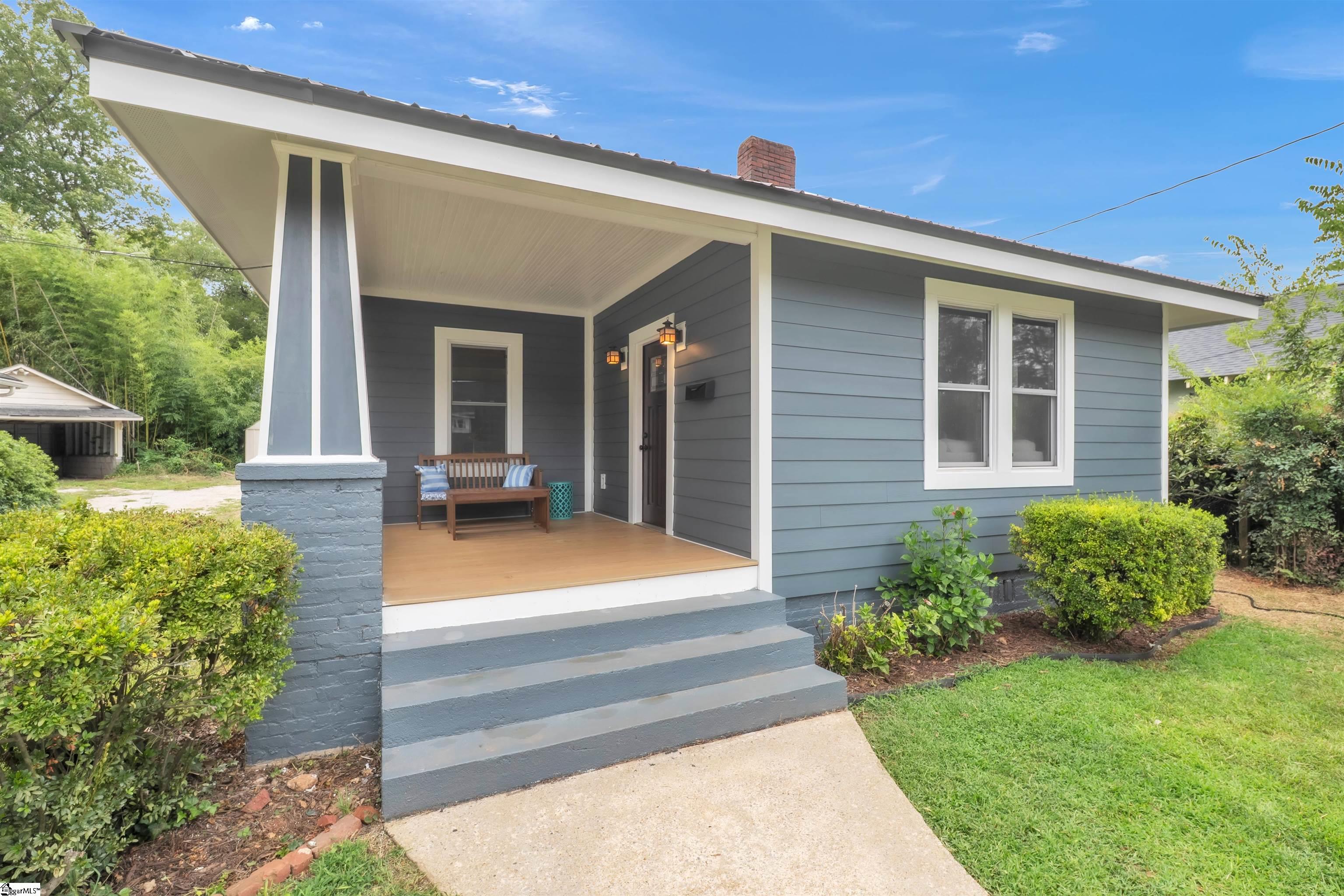 107 Whitehall Street Property Photo 1