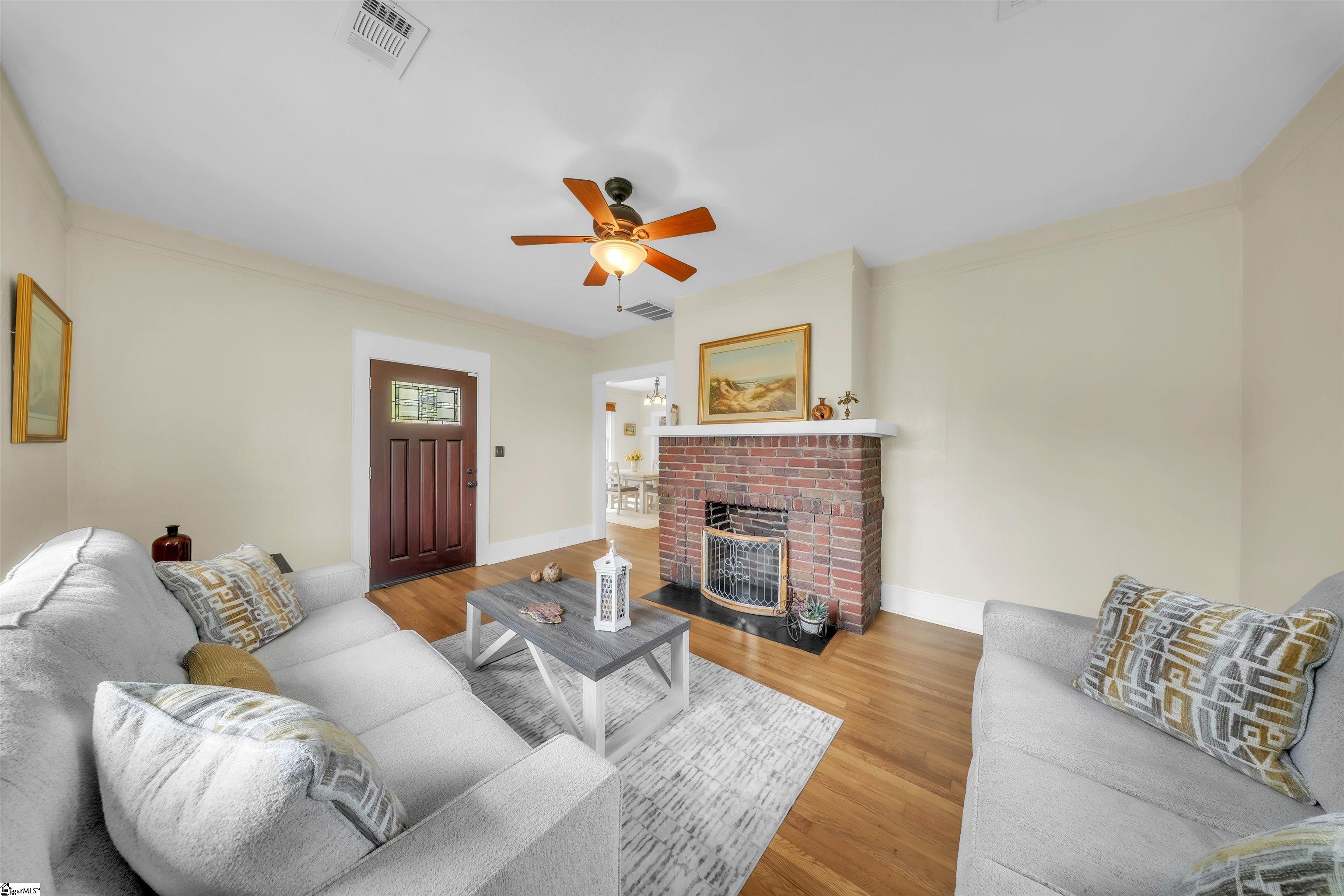 107 Whitehall Street Property Photo 4