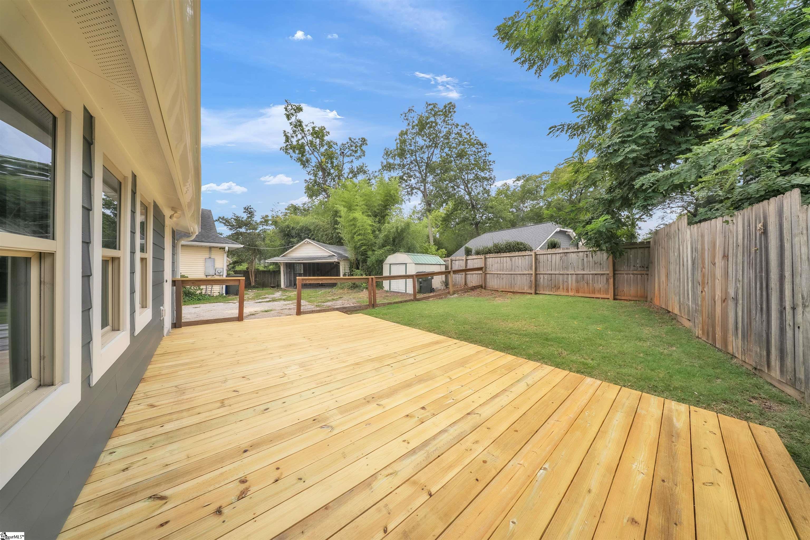 107 Whitehall Street Property Photo 20