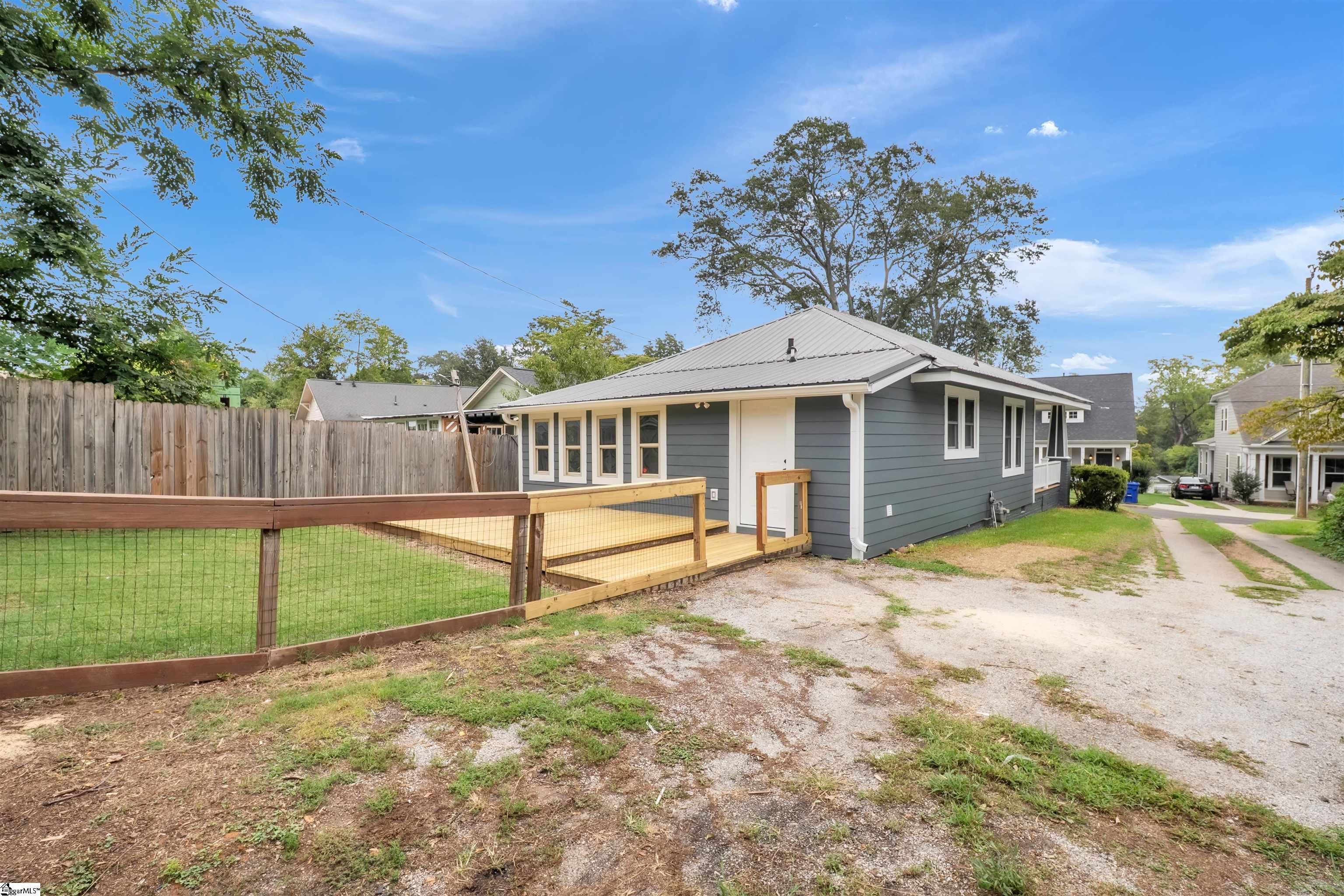 107 Whitehall Street Property Photo 22