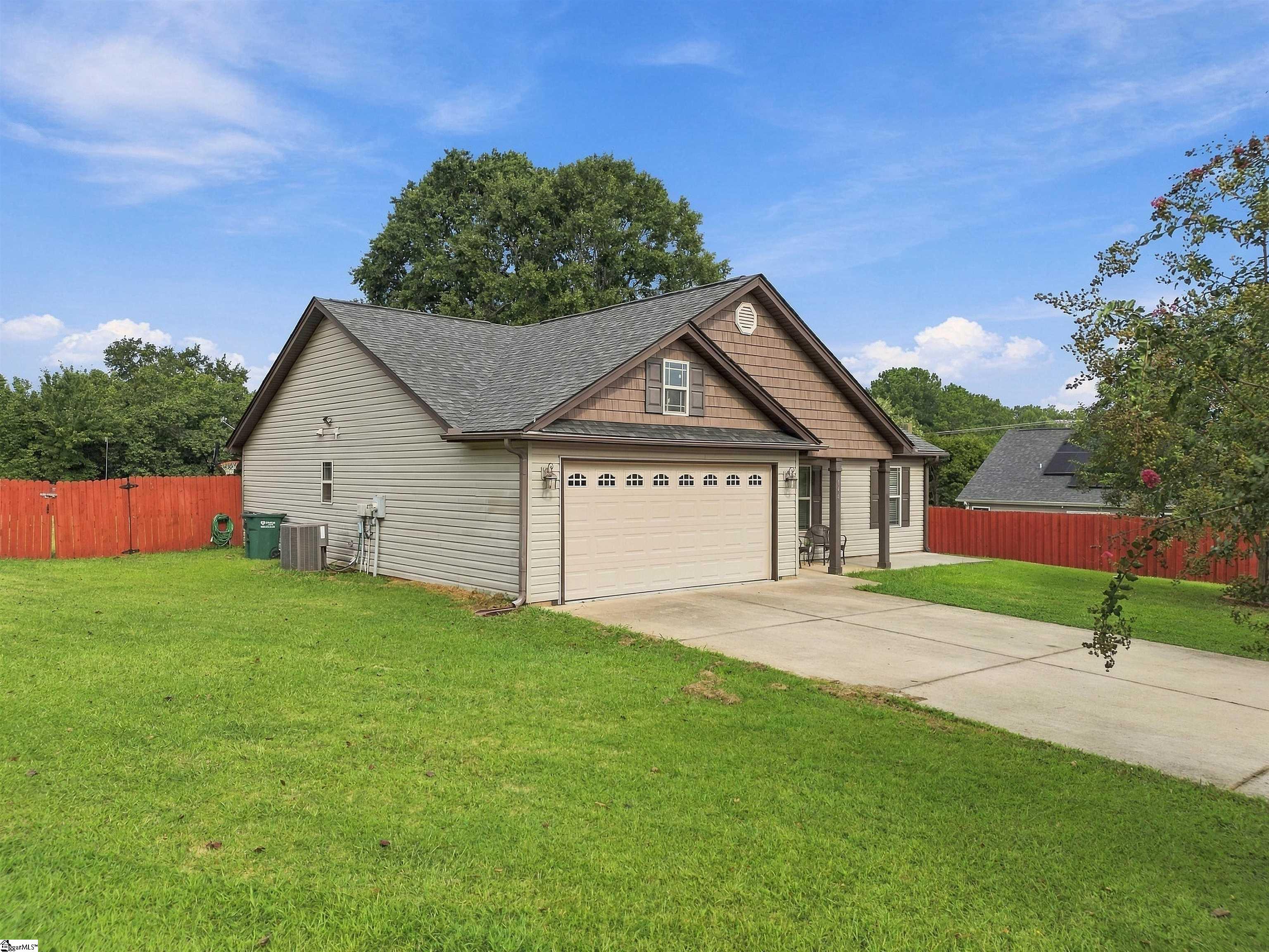 146 Gibbs Road Property Photo 2