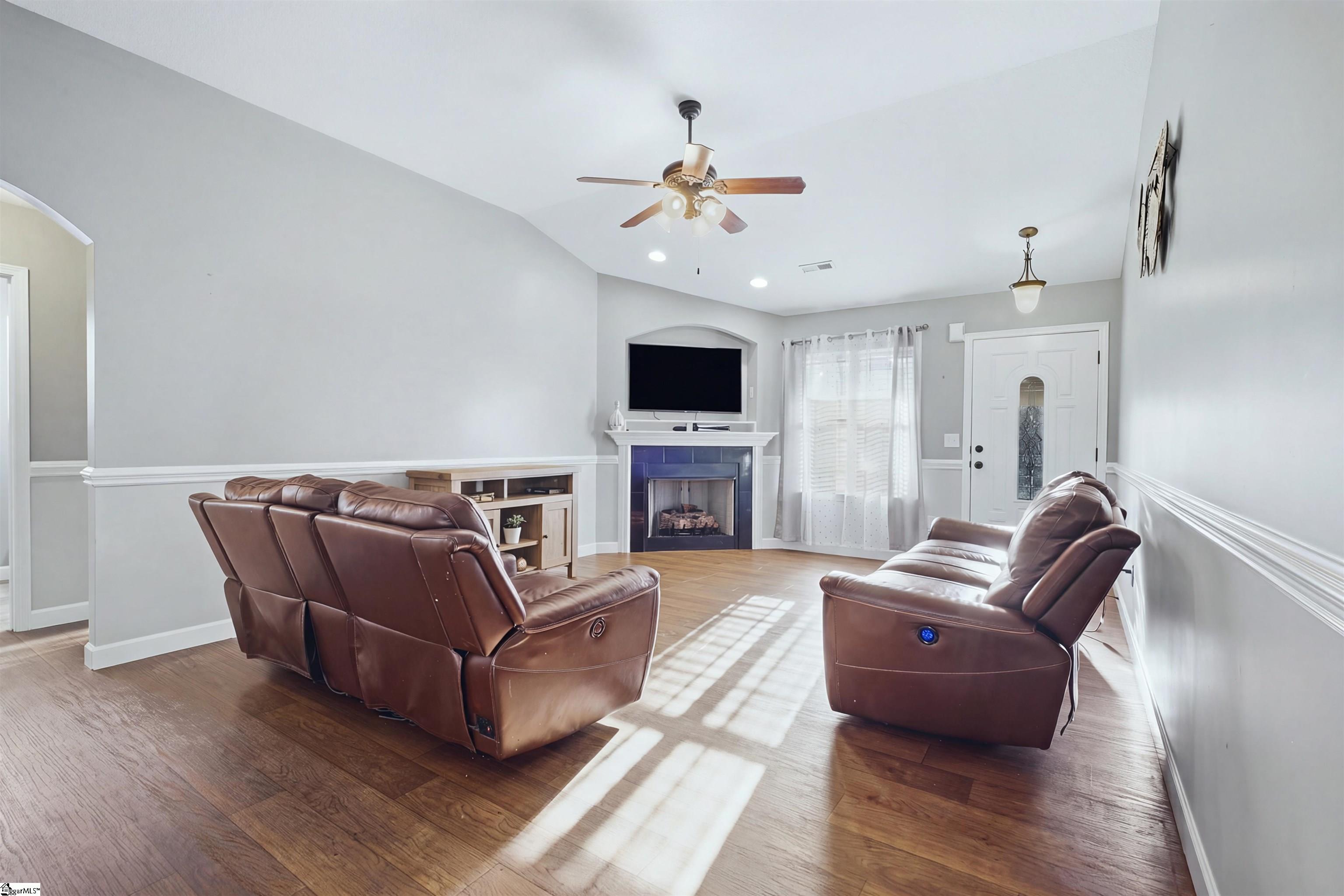 146 Gibbs Road Property Photo 8