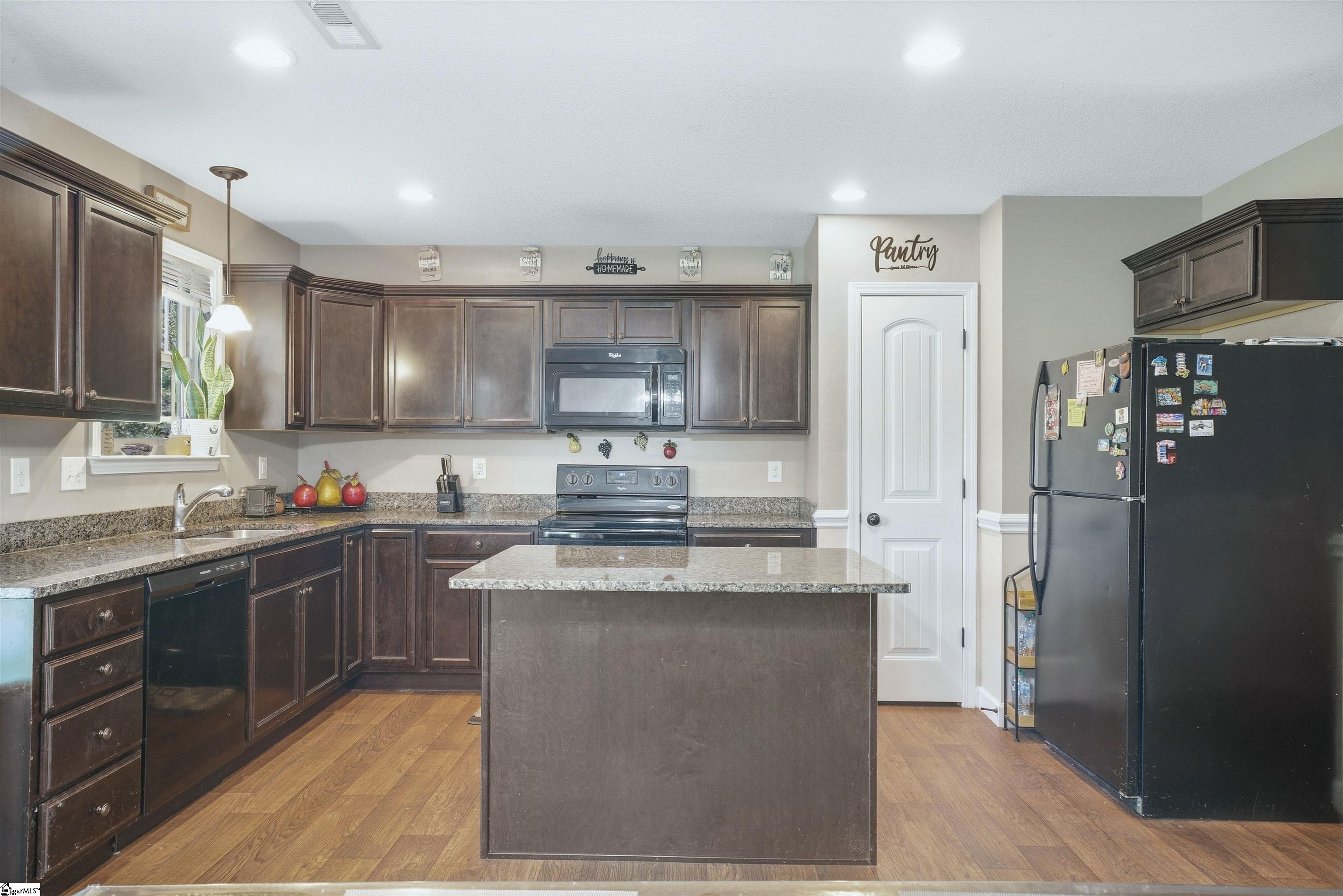 146 Gibbs Road Property Photo 13
