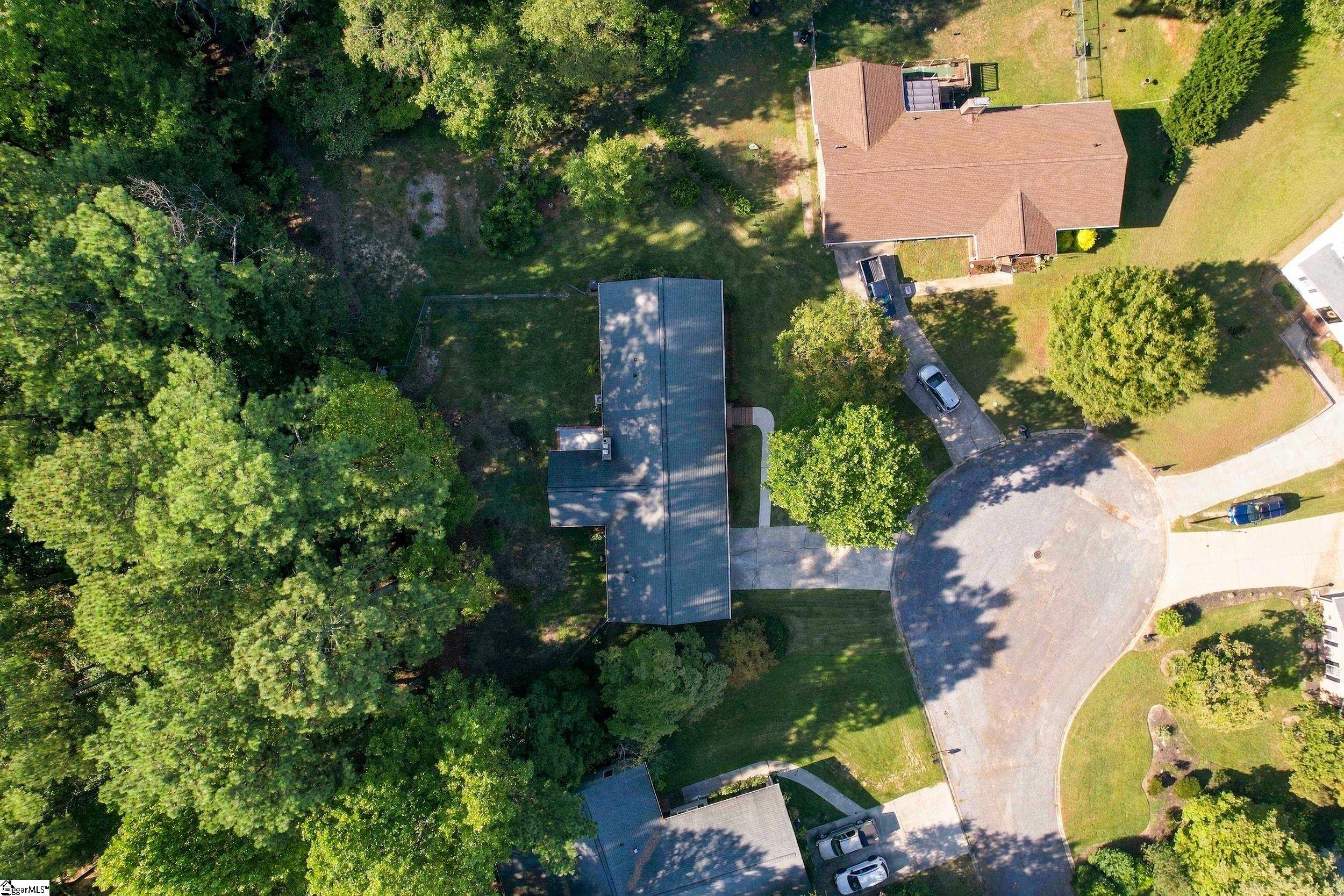 105 Vicksburg Court Property Photo 30