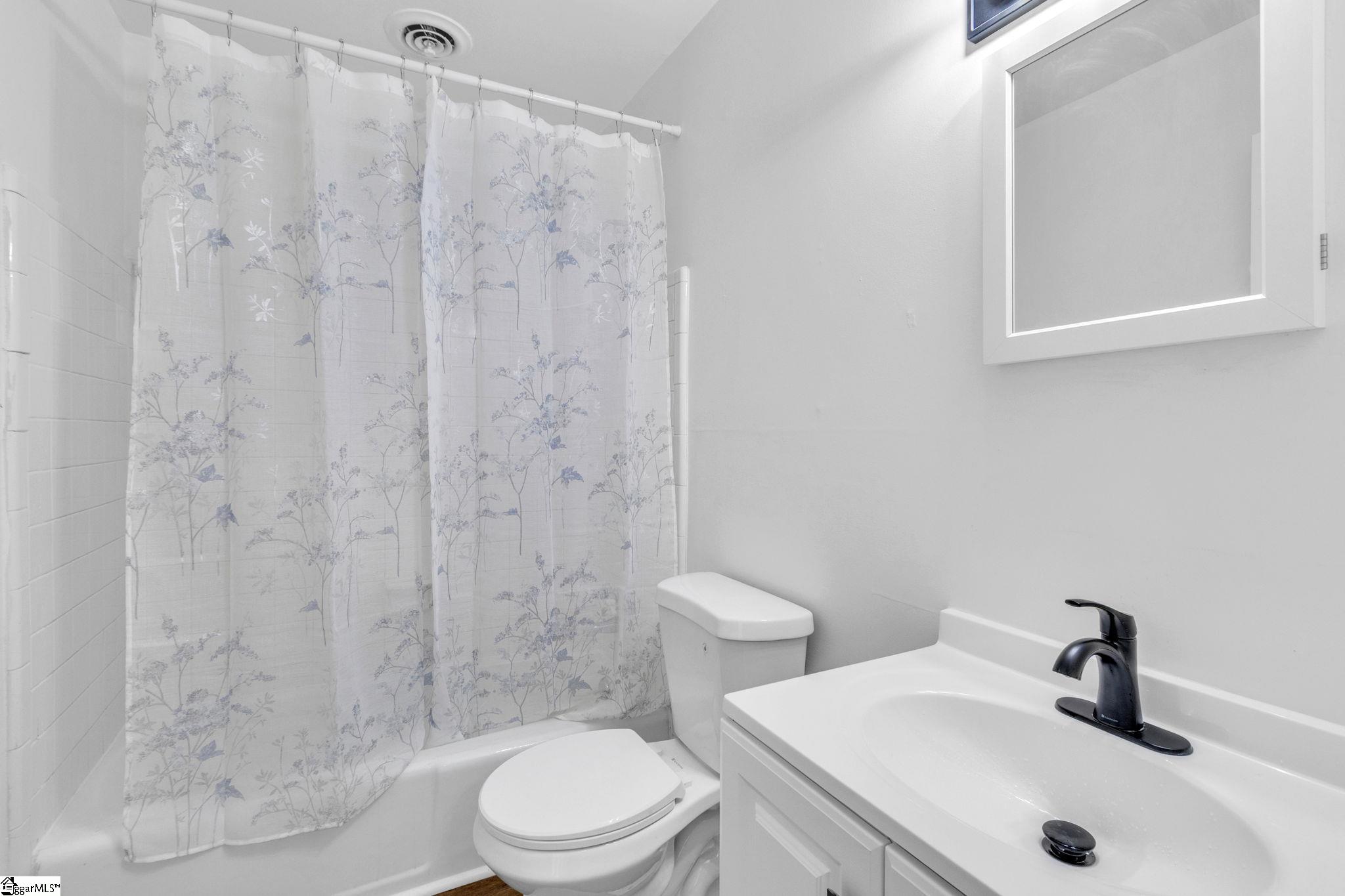 1 Hartsville Drive Property Photo 21
