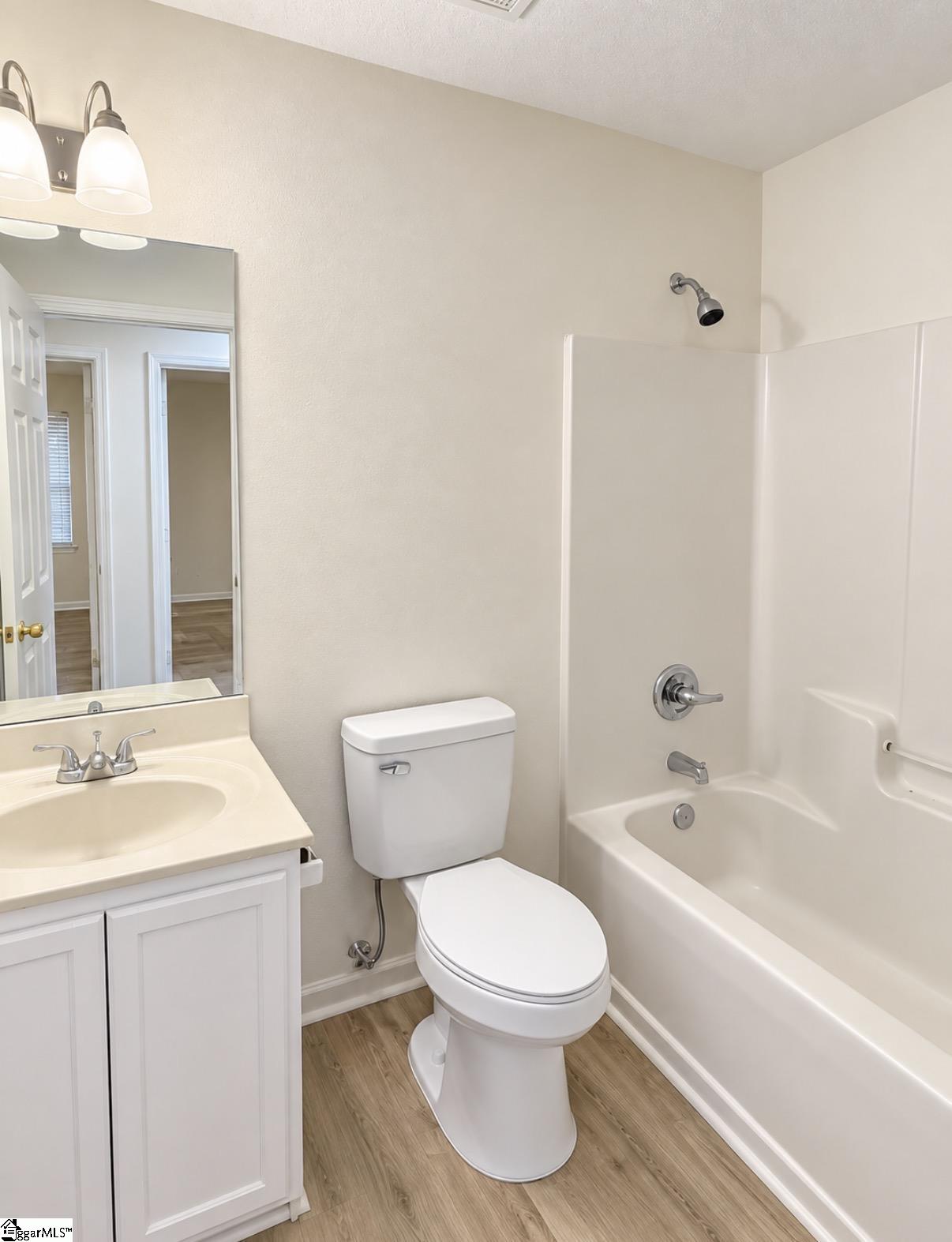 9 Falcon Ridge Way Property Photo 11