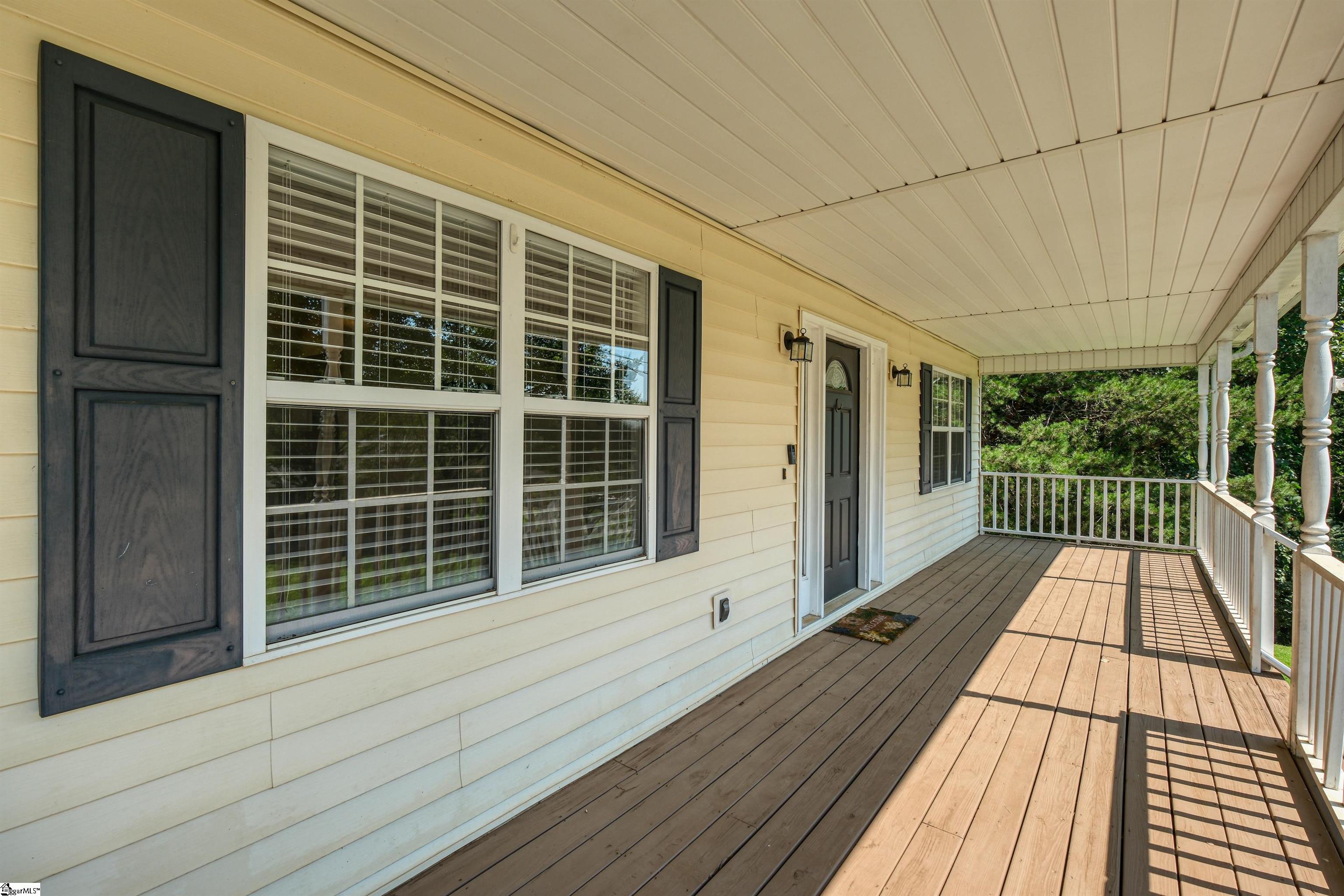 222 Midland Drive Property Photo 4