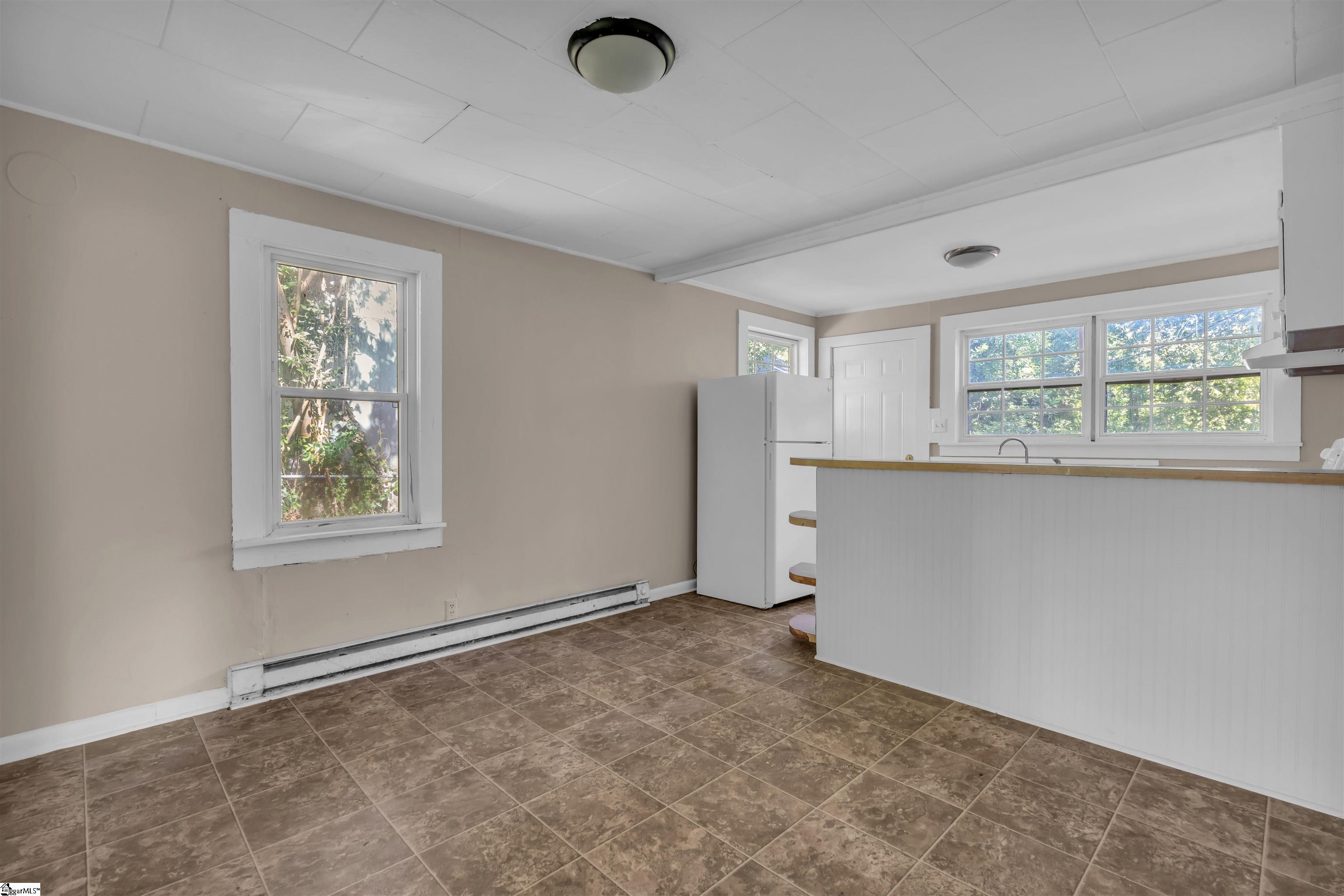 306 Westview Boulevard Property Photo 8