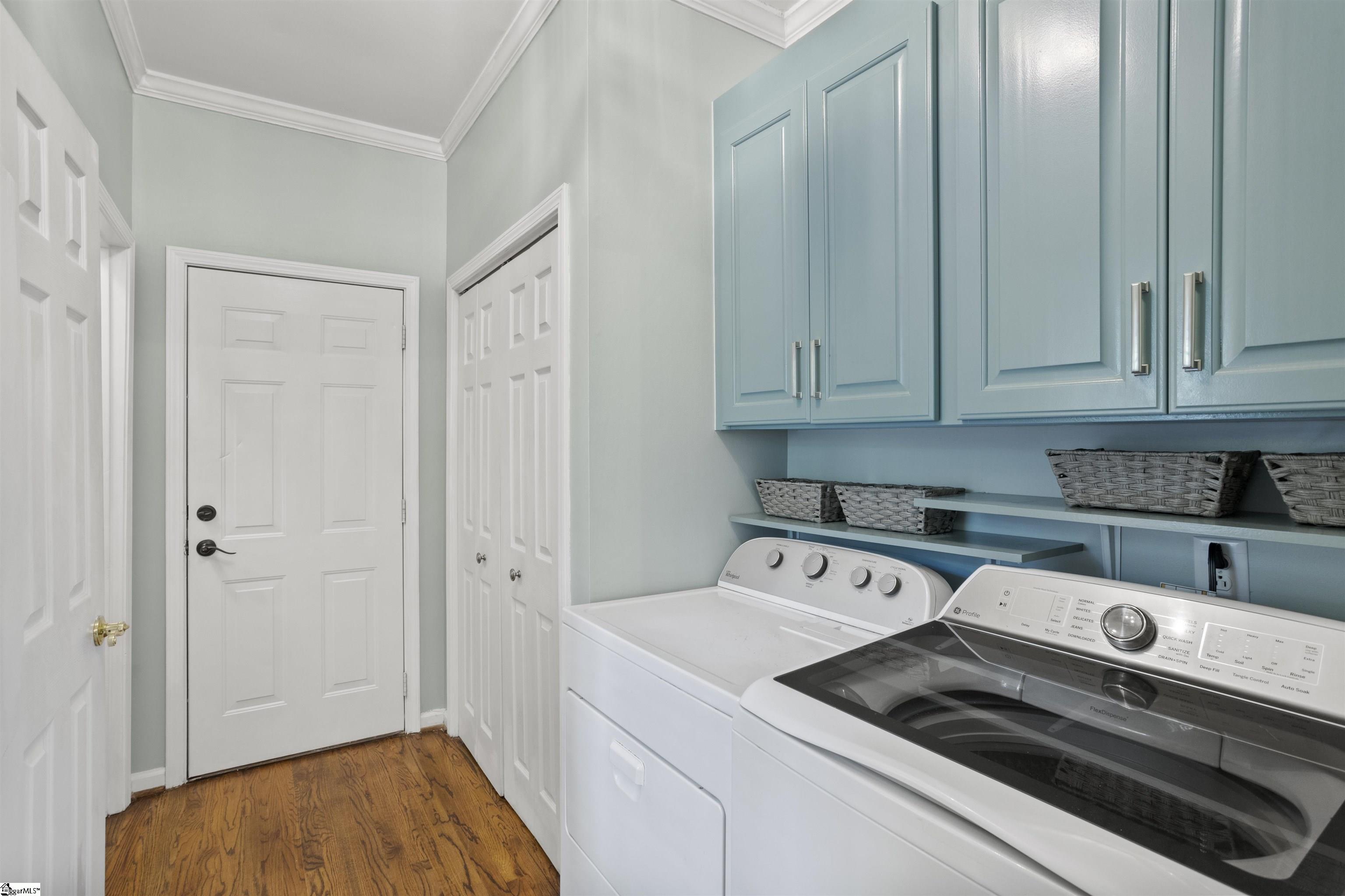 310 Ashford Avenue Property Photo 15