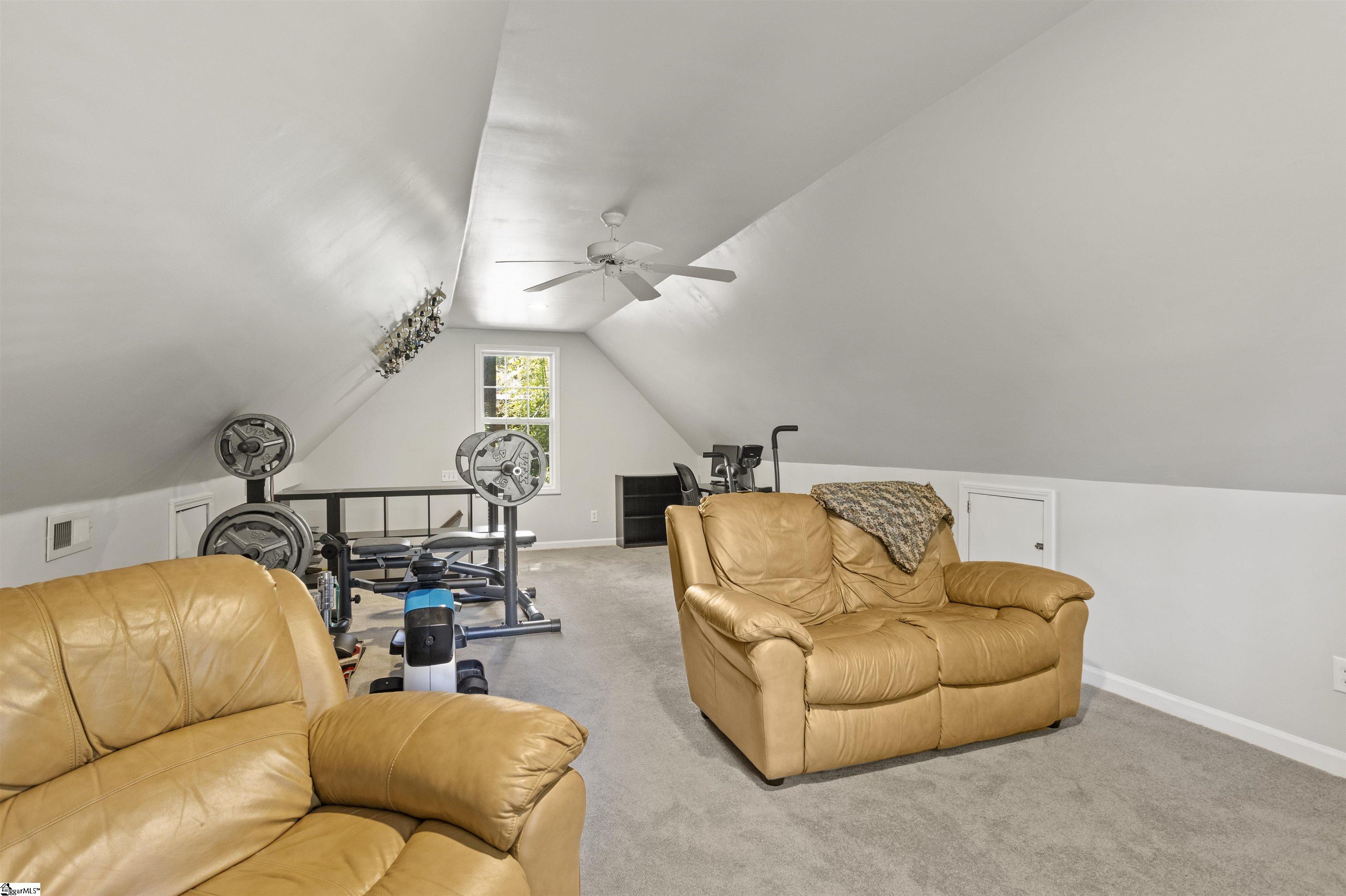310 Ashford Avenue Property Photo 17