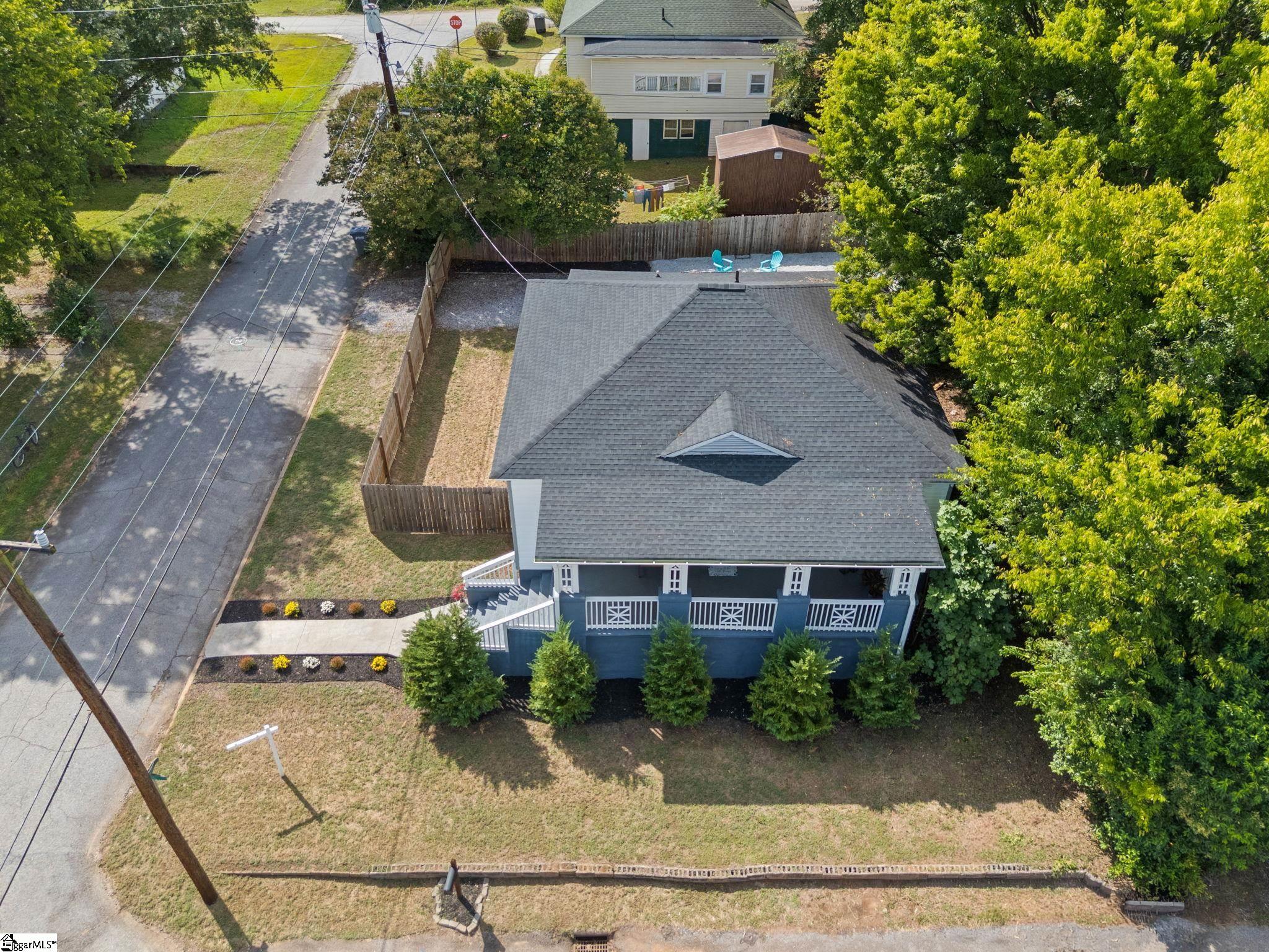 44 4th Avenue Property Photo 4
