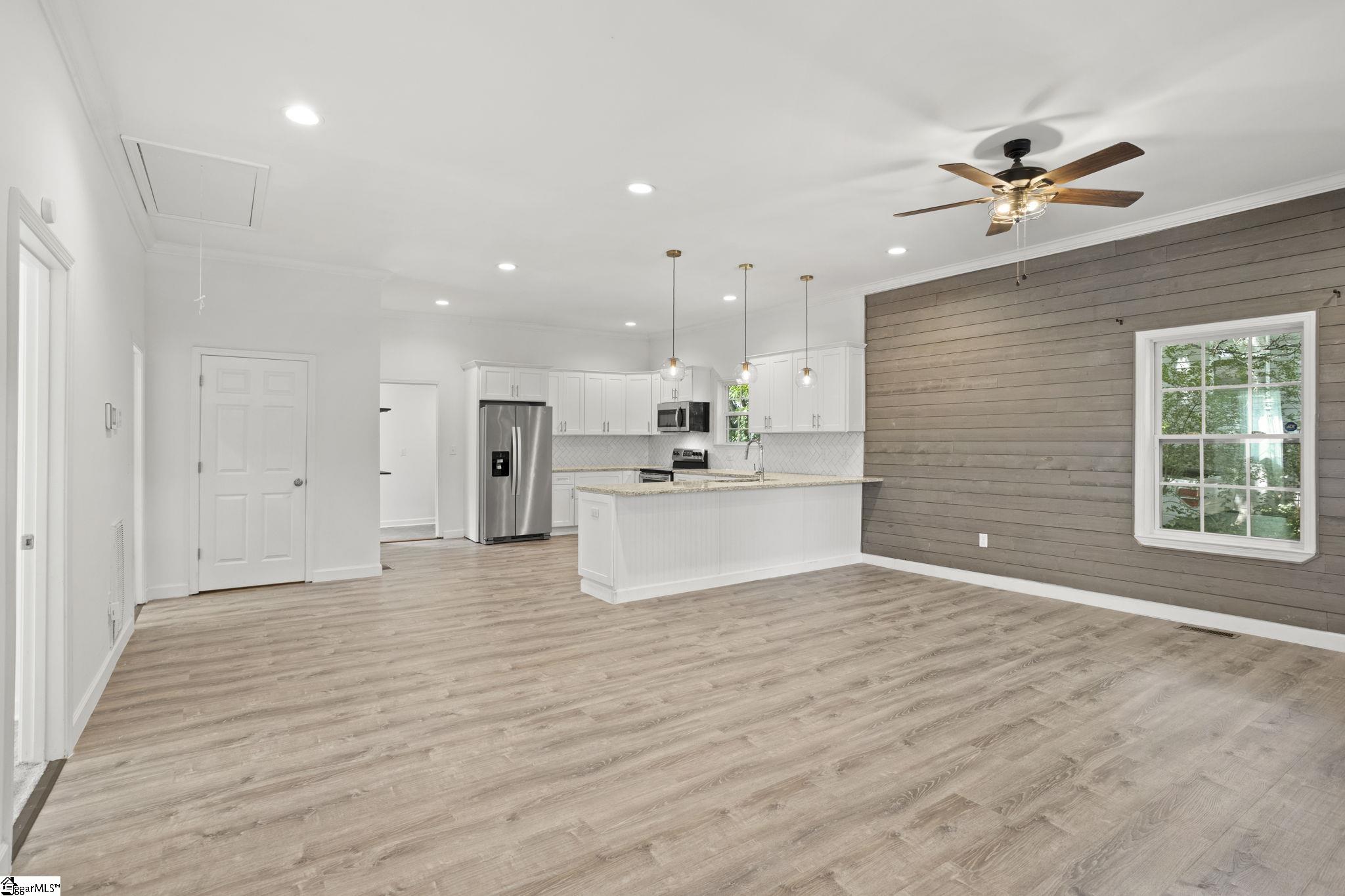 44 4th Avenue Property Photo 10