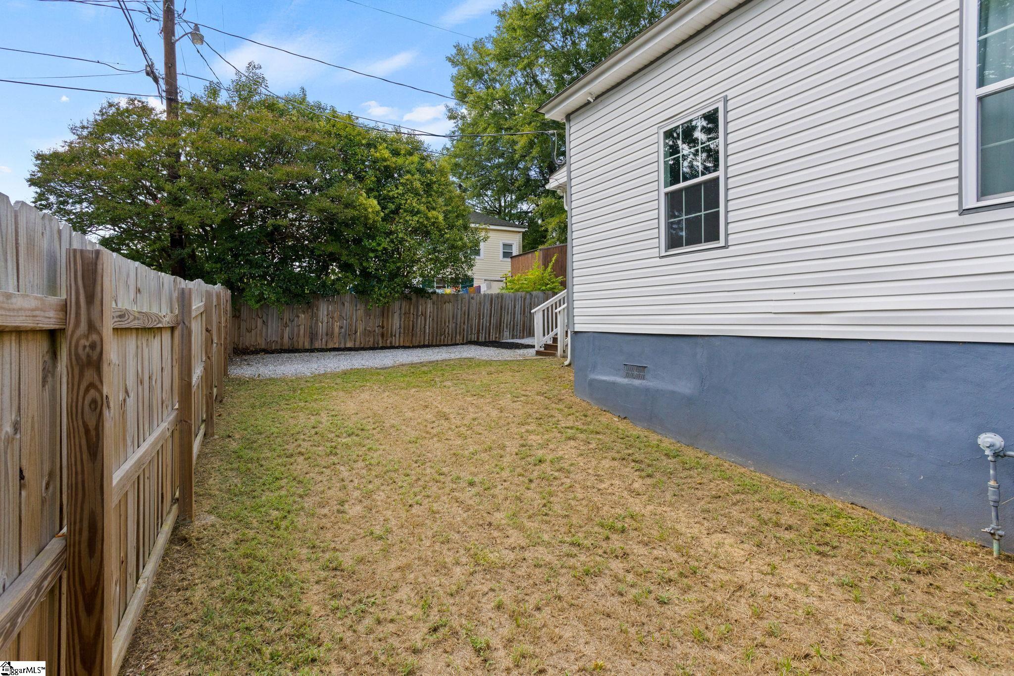 44 4th Avenue Property Photo 37