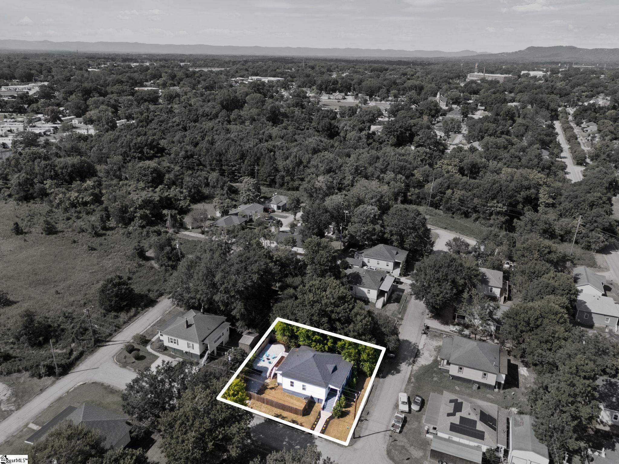 44 4th Avenue Property Photo 42